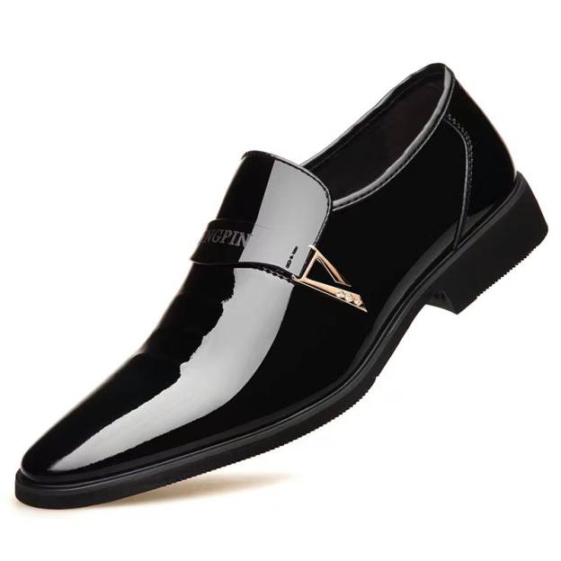 2025 men's shoes new pointed bright patent leather business leather shoes