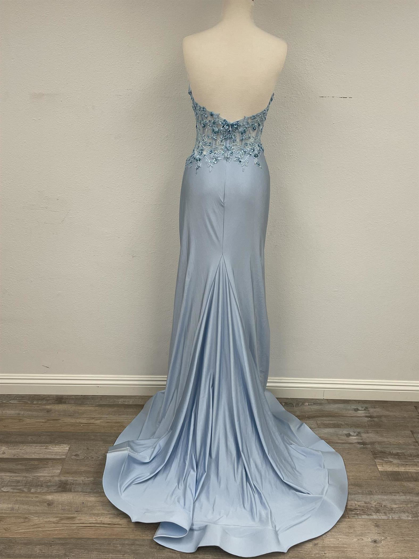 Flattering Fitted Sweetheart Court Train Floral Gown #C1345