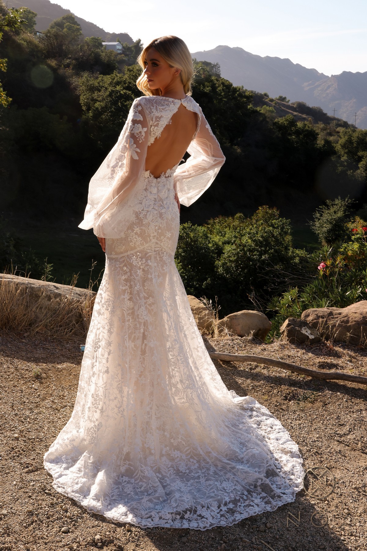 Deep V-Neck Lace Mesh Puff Floweral Applique Sleeves Wedding Dress #JE1009L