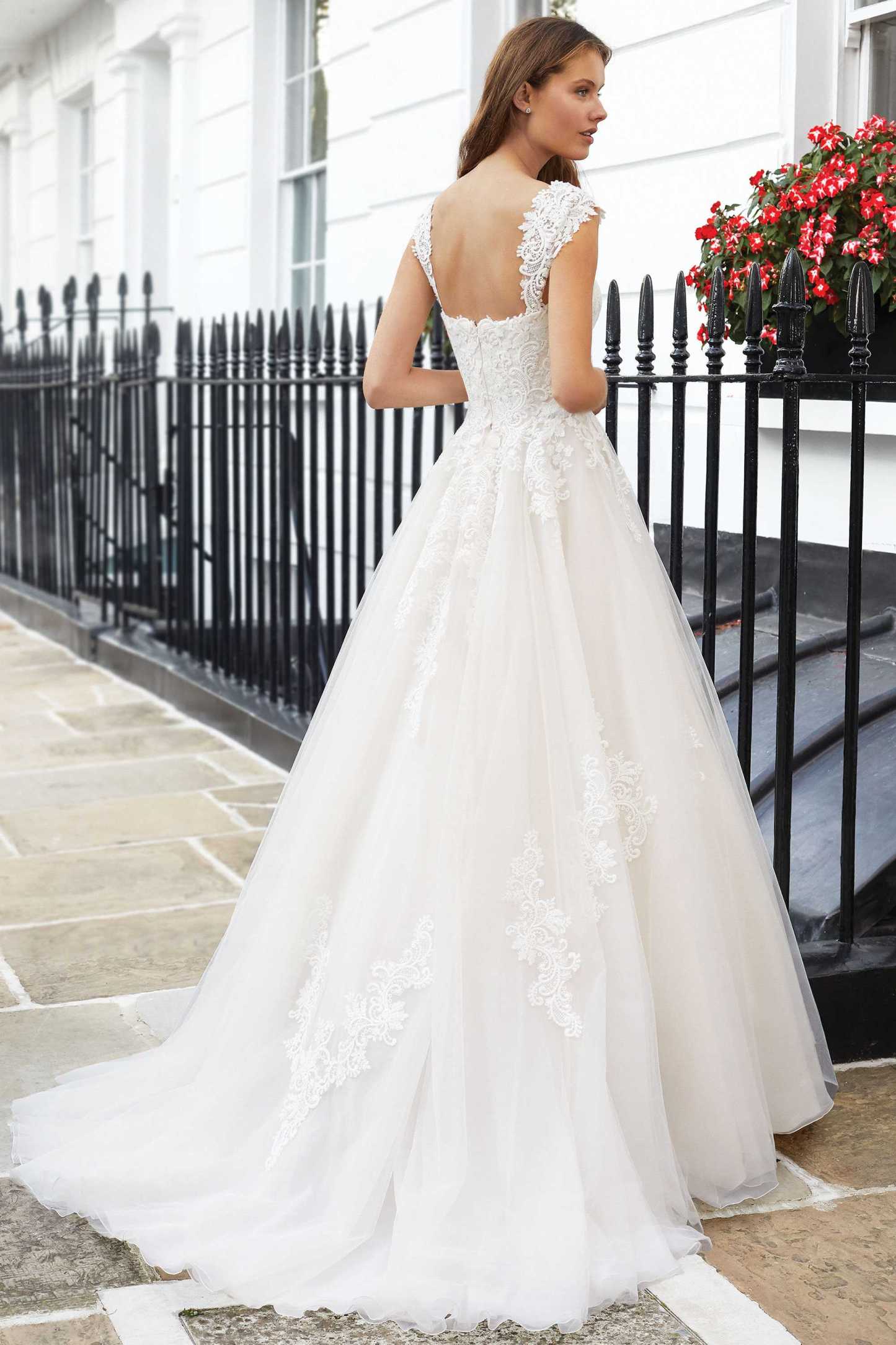 Adore by Justin Alexander #11125