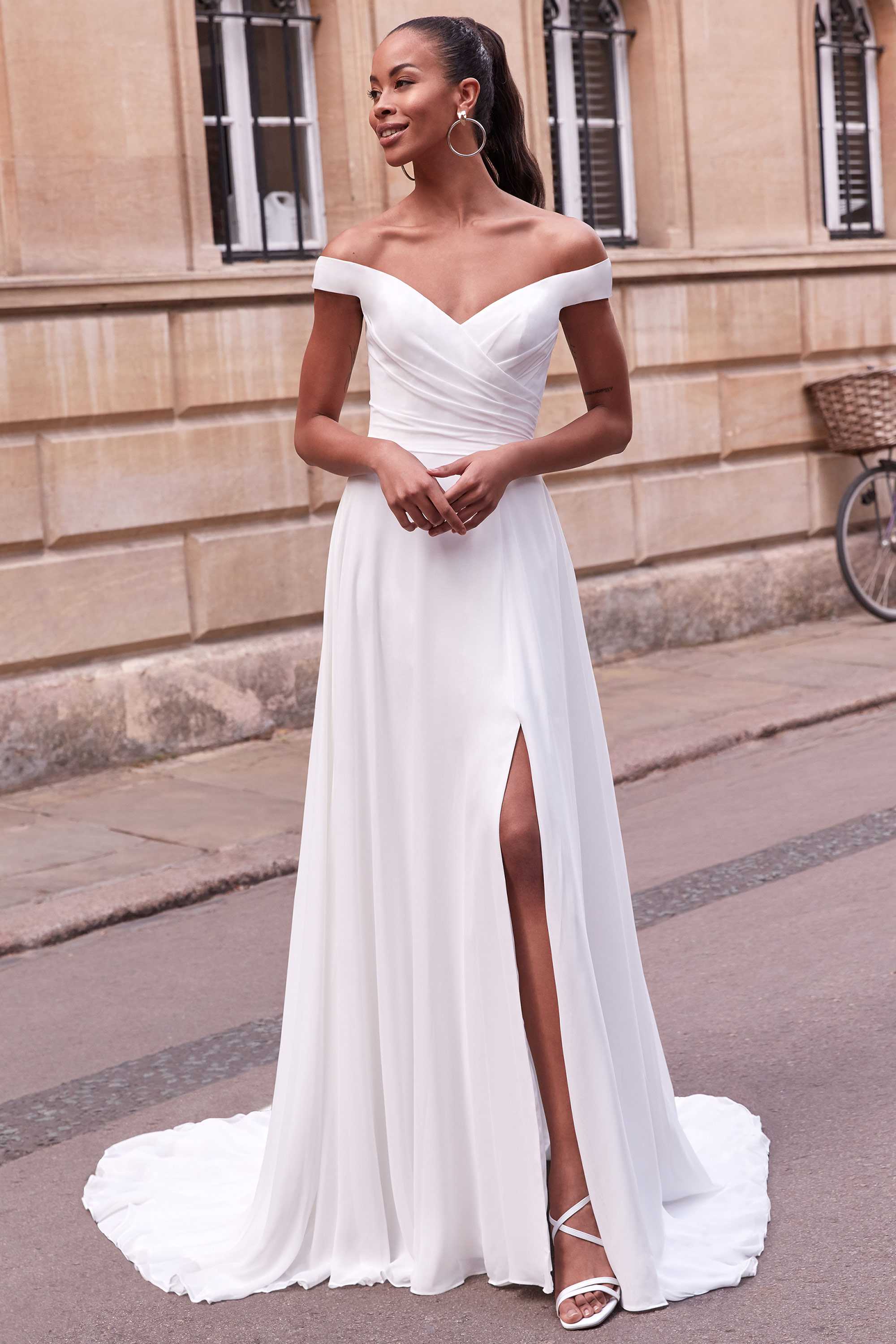 Adore by Justin Alexander  11167 Felicity