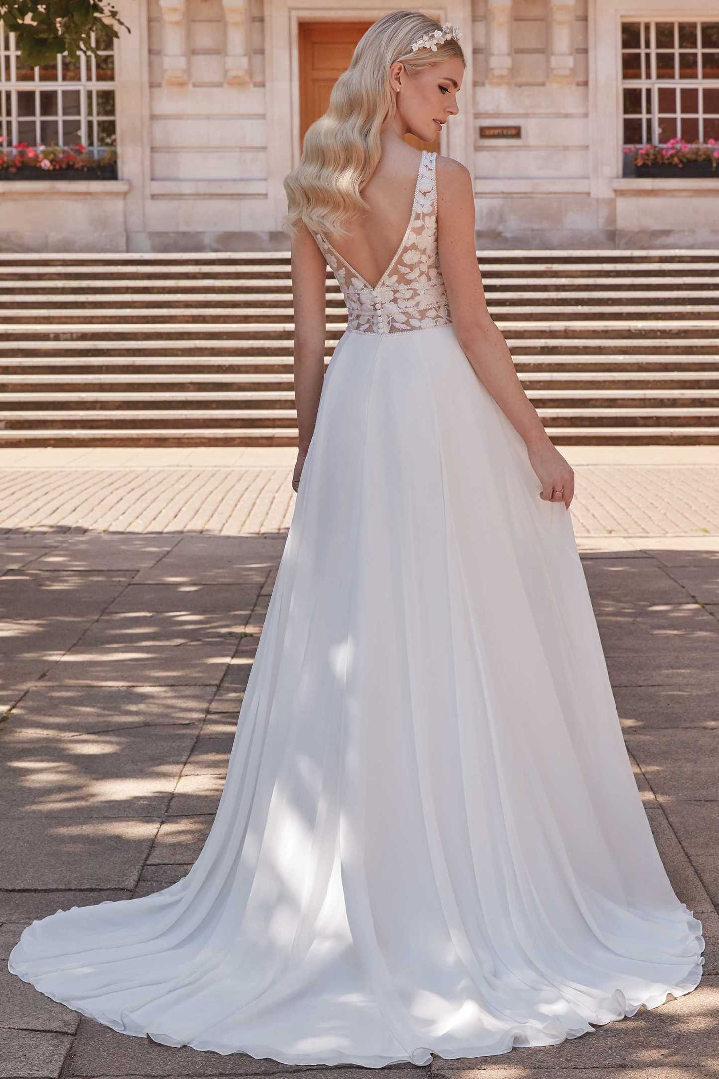 Adore by Justin Alexander  #11226 Alessia