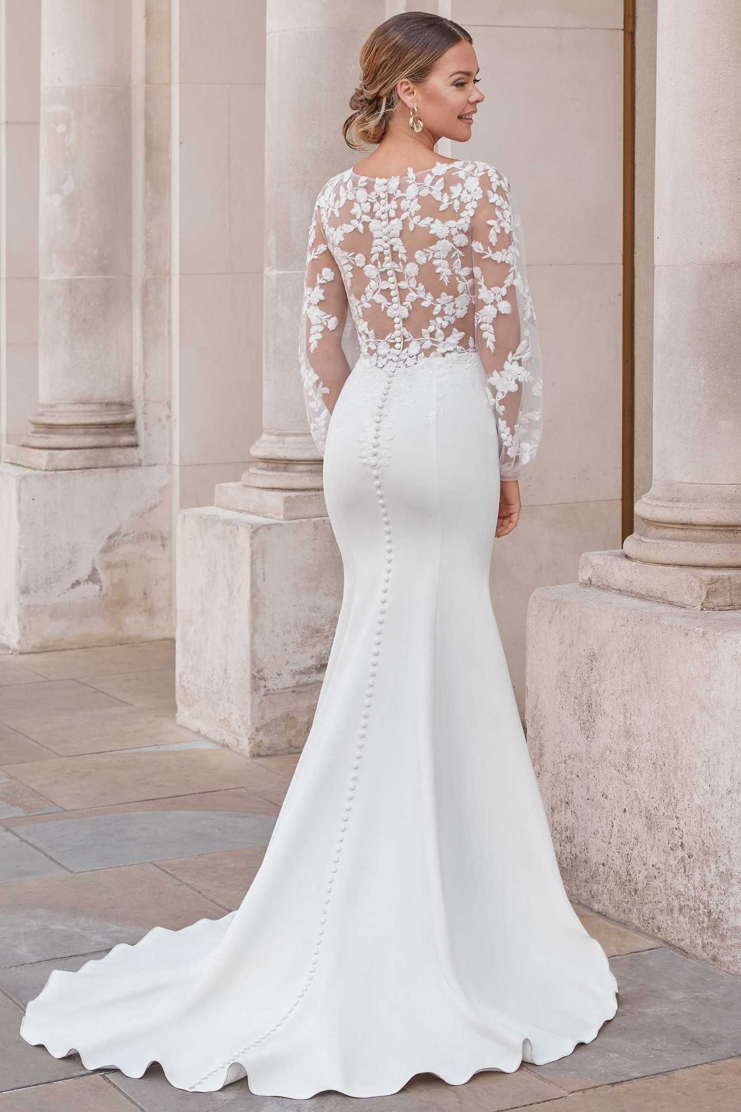 Adore by Justin Alexander 11248 Riley