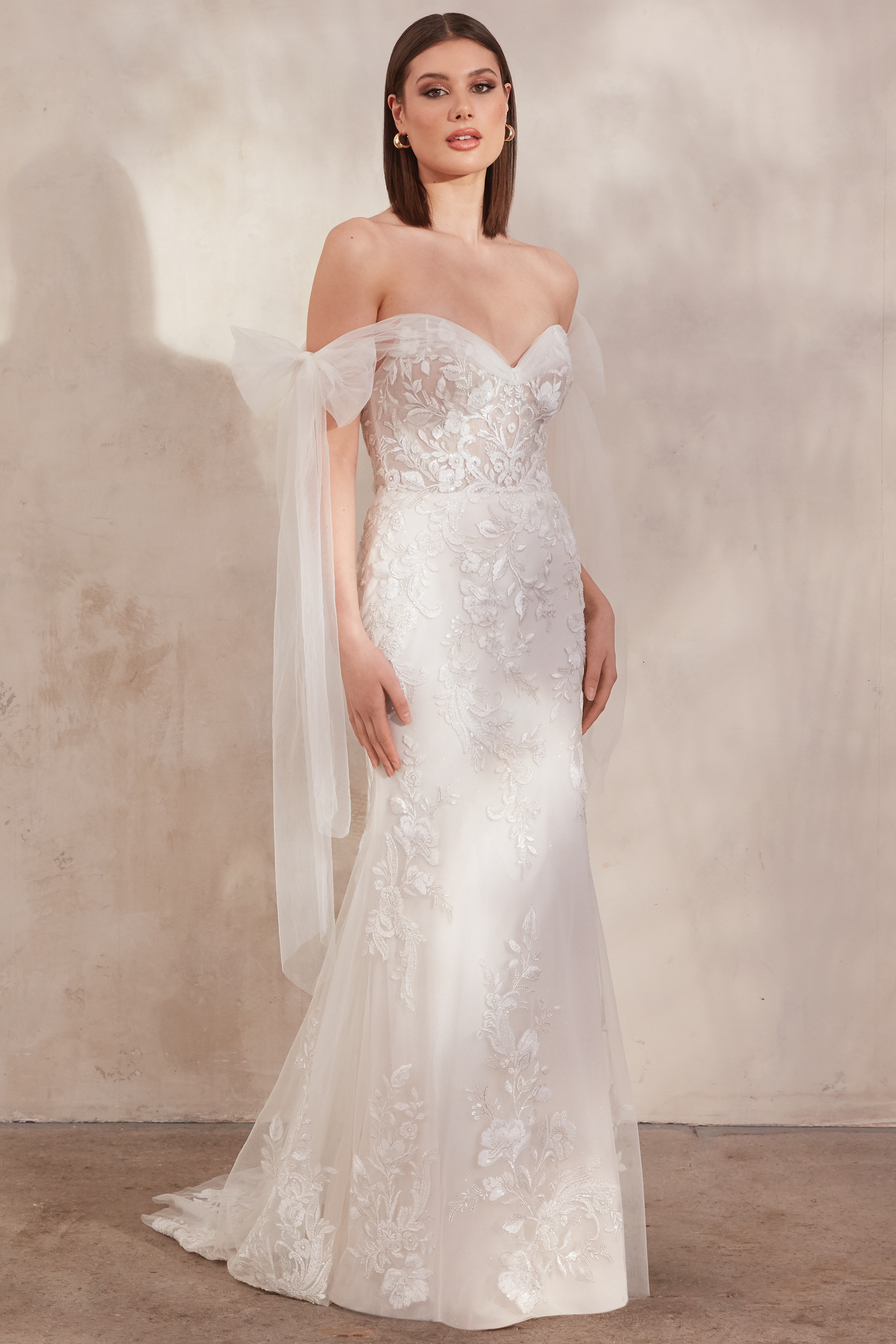 Adore by Justin Alexander  11261 Chandler