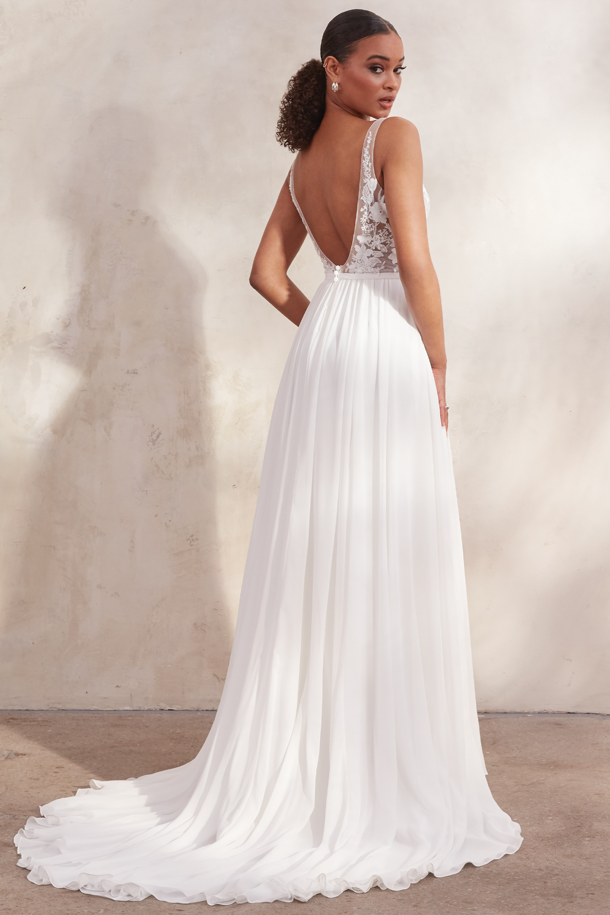 Adore by Justin Alexander  11277 Nuri