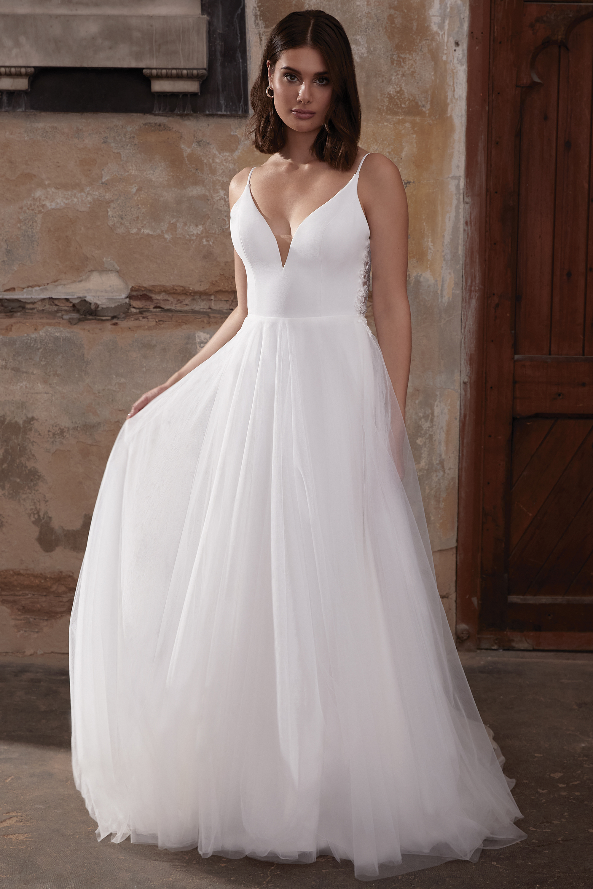 Adore by Justin Alexander  11291 Austin