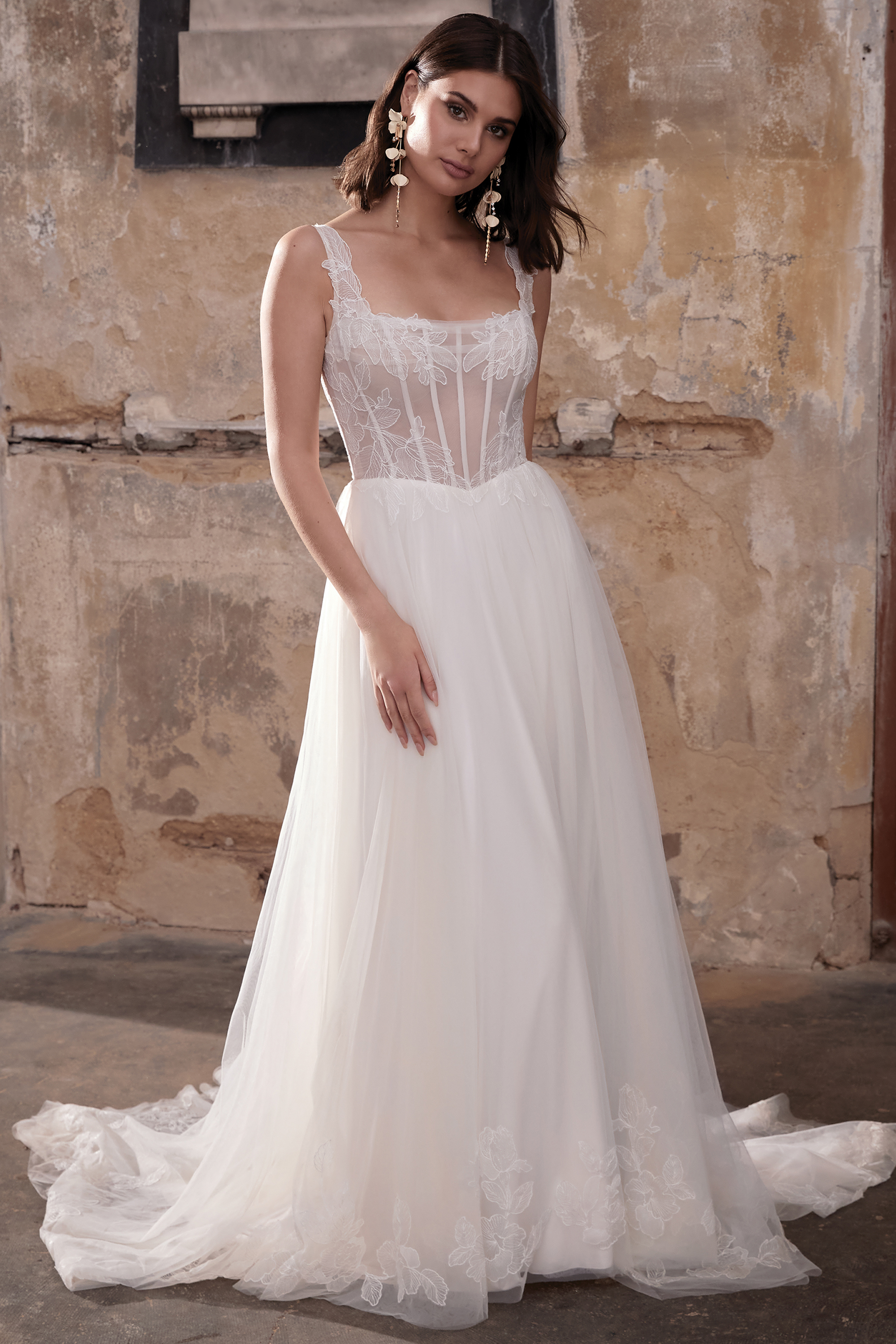 Adore by Justin Alexander  11294 Harlow
