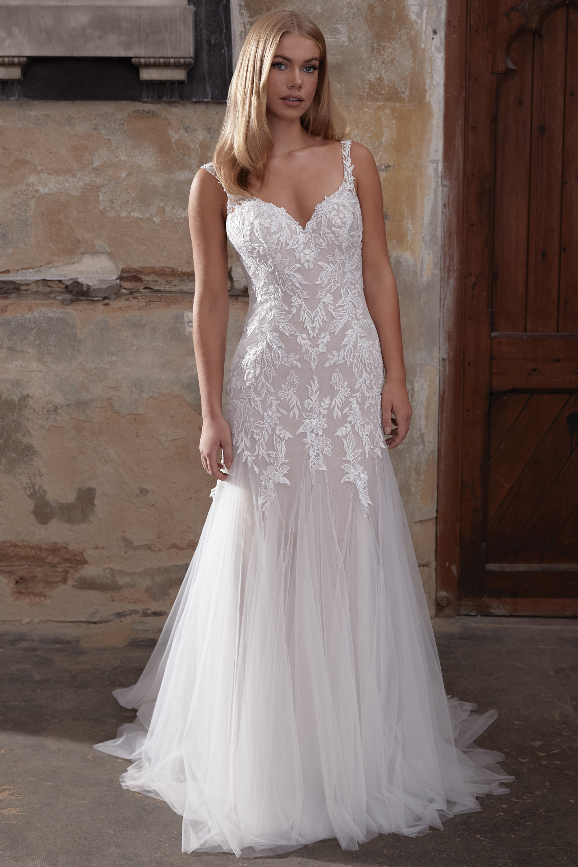 Adore by Justin Alexander  11296 Suri