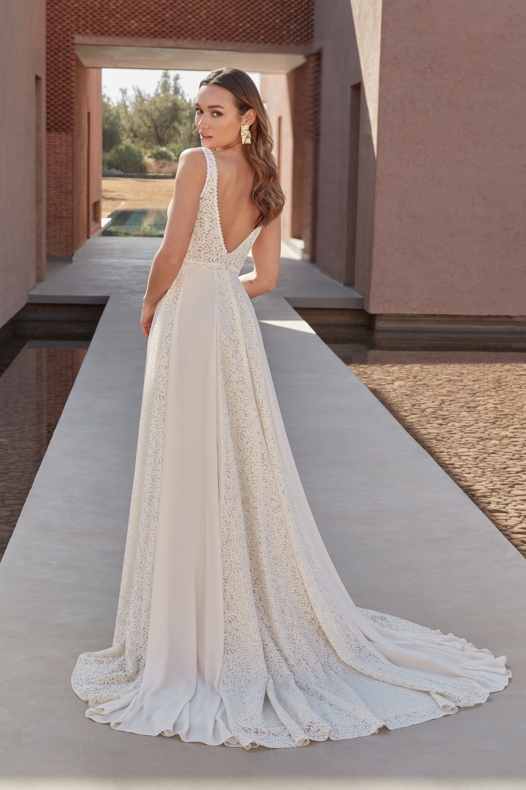 Adore by Justin Alexander  11319 Patton