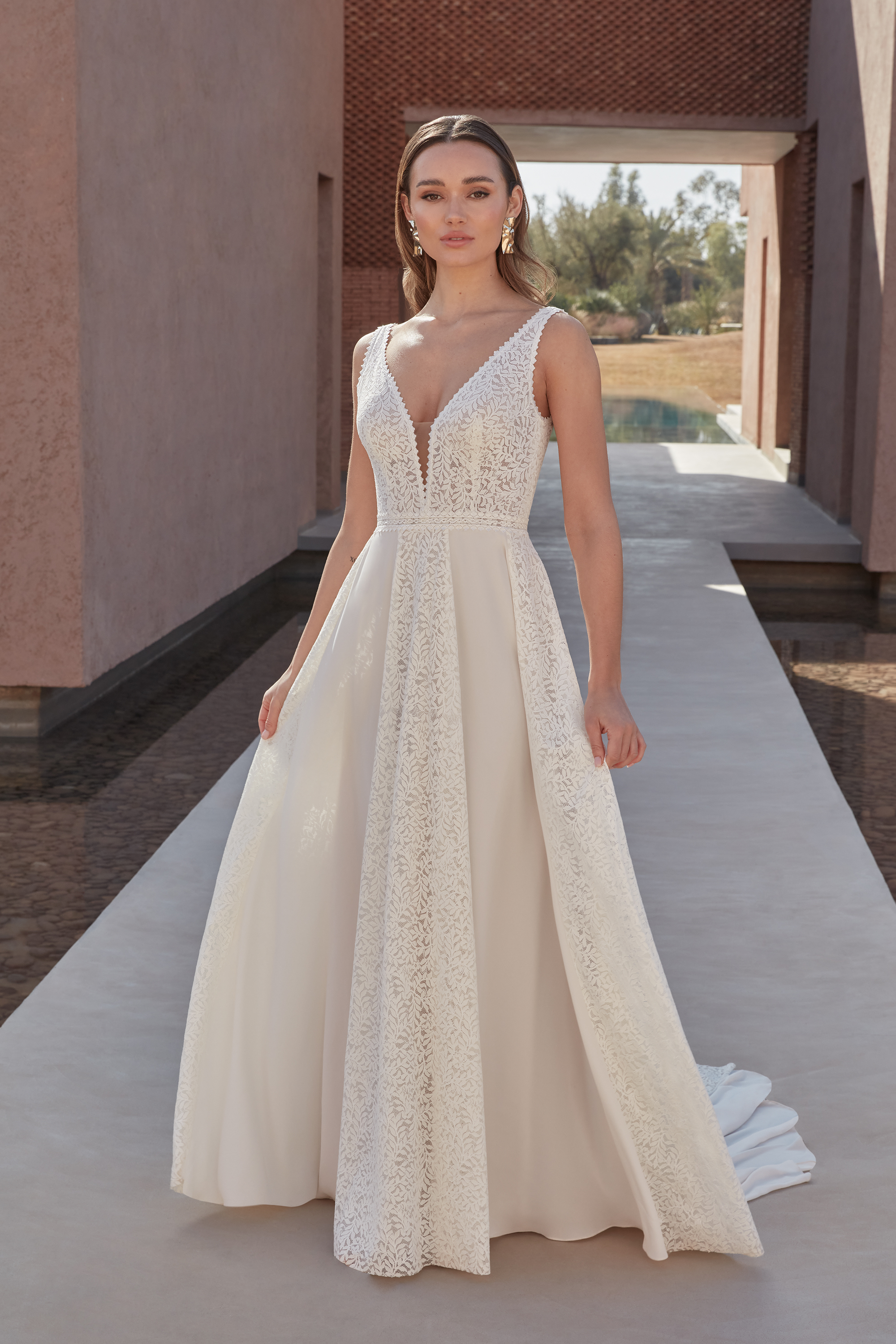 Adore by Justin Alexander  11319 Patton