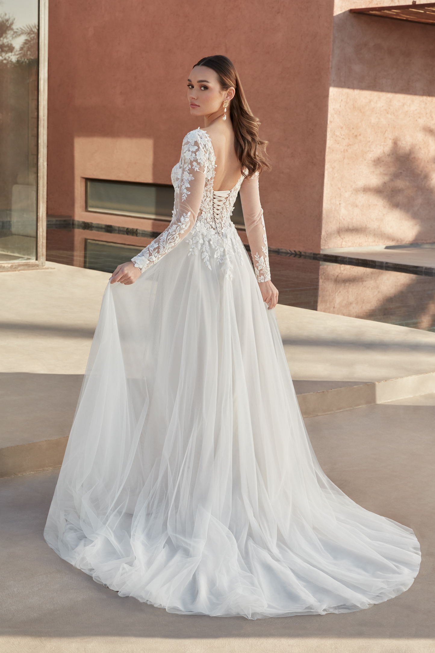 Adore by Justin Alexander 11329 Valiant