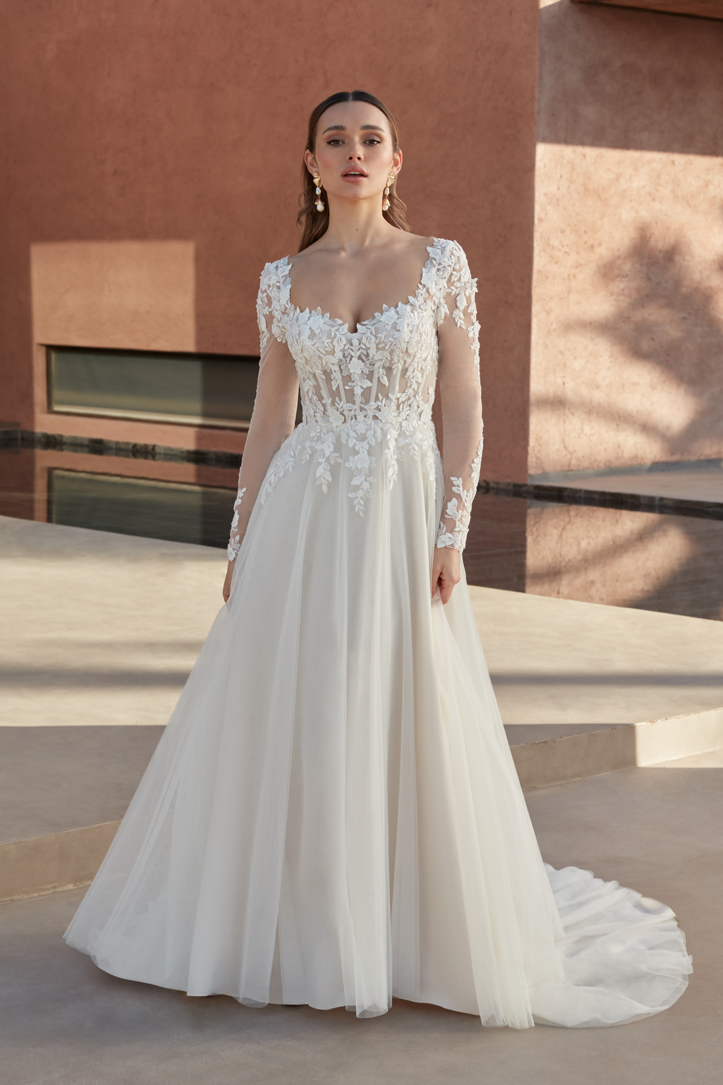 Adore by Justin Alexander 11329 Valiant