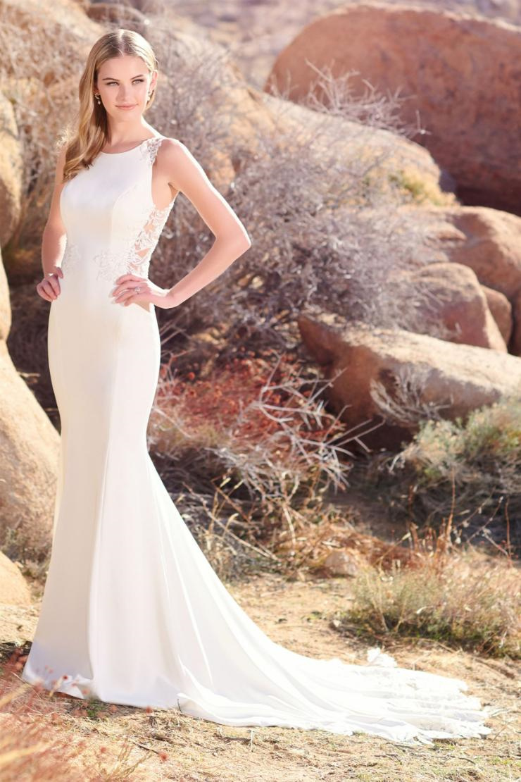 Fit and Flare Jewel Lace Appliques Wedding Dress #220111