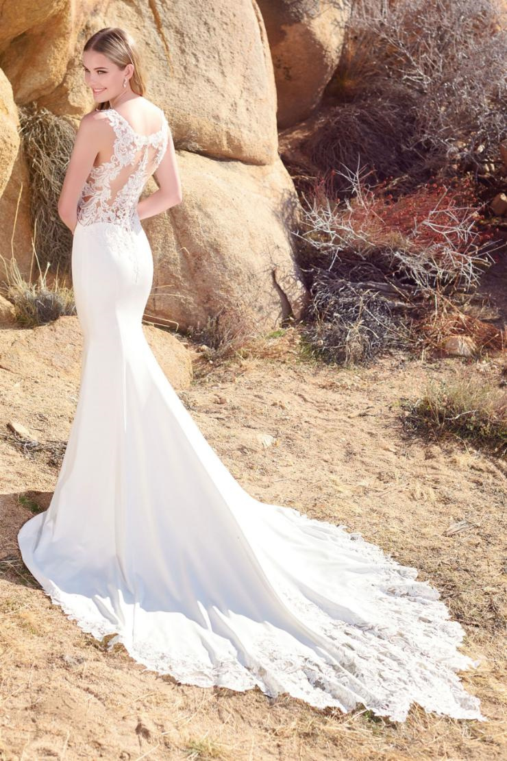Fit and Flare Jewel Lace Appliques Wedding Dress #220111