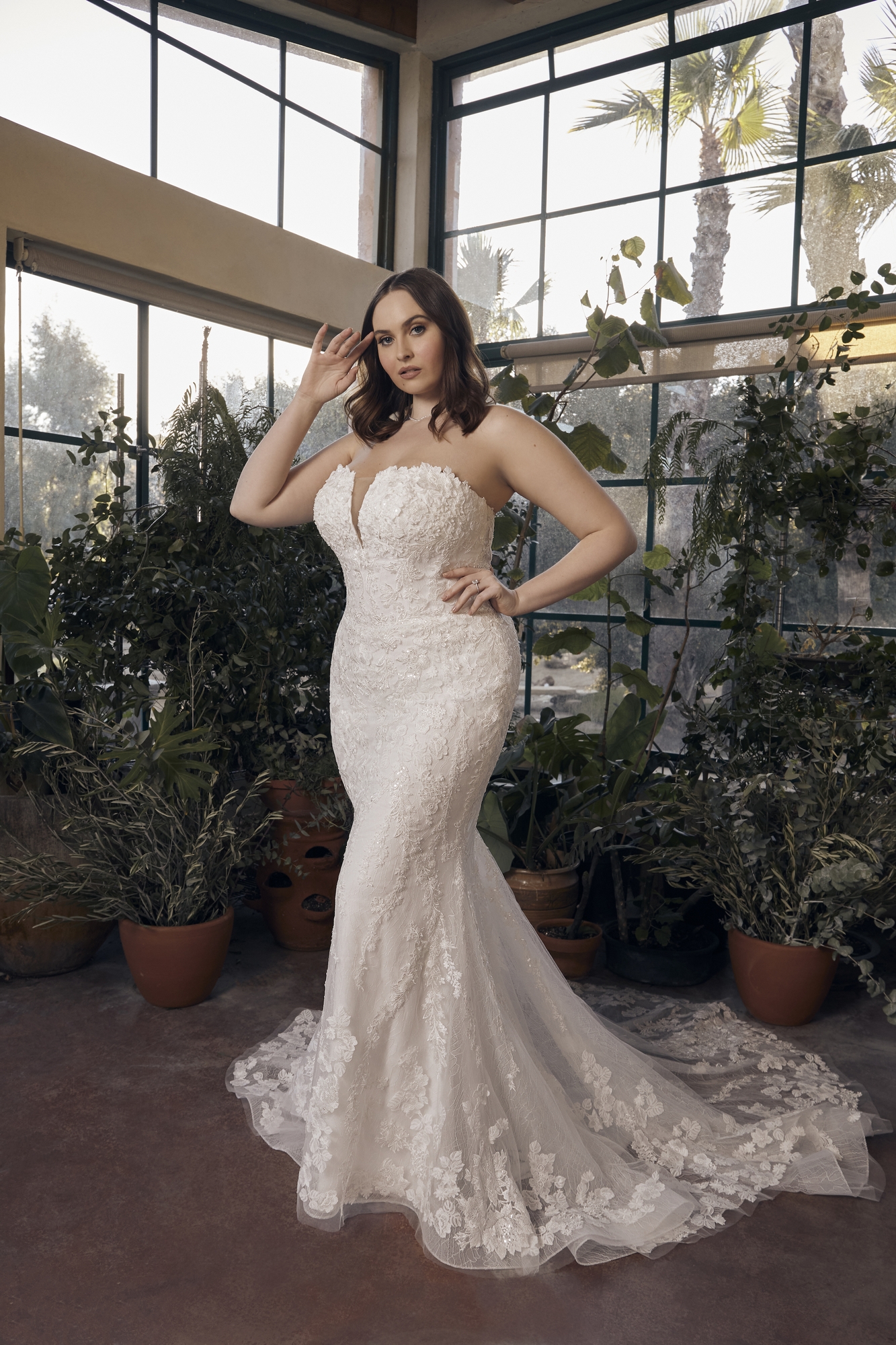 CASABLANCA wedding dress  STYLE 2520 HATTIE