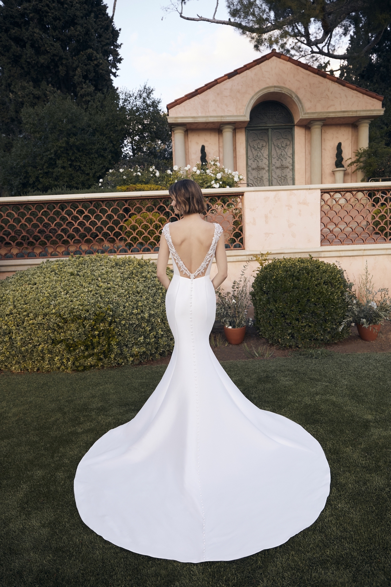 CASABLANCA wedding dress  STYLE 2524 POSEY
