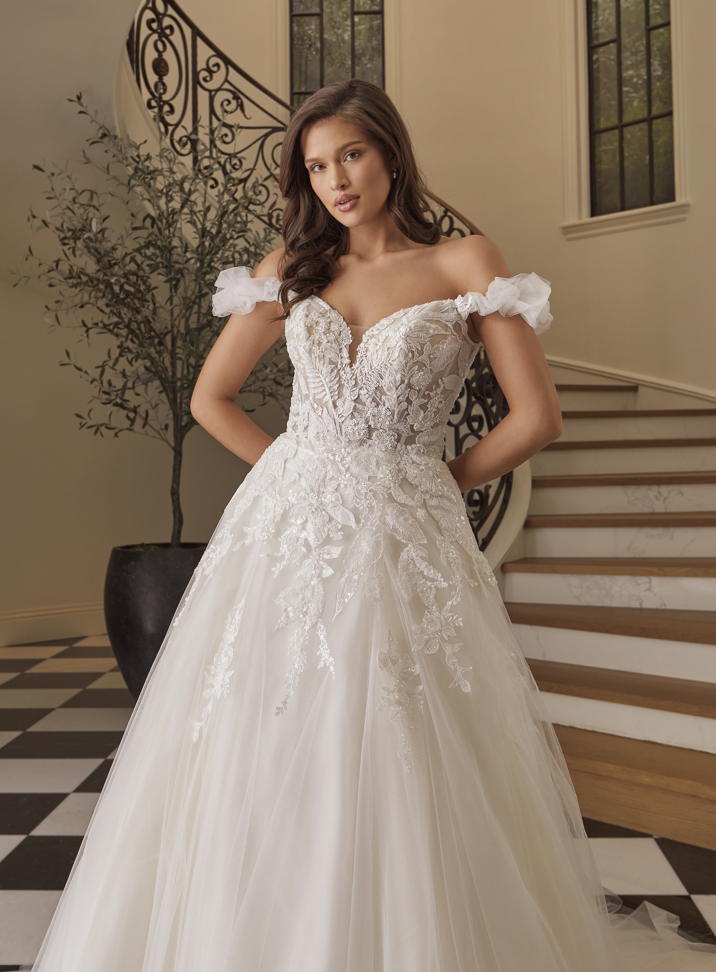 Casablanca Style 2574 Corinne