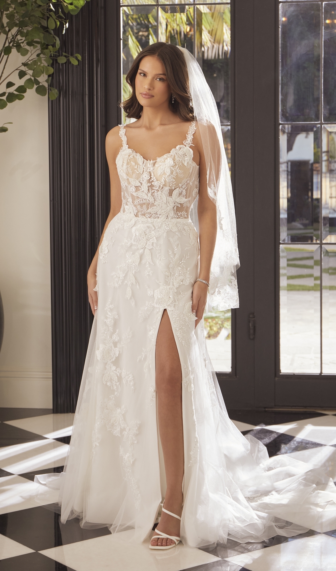 Luxury - a theme running dress CASABLANCA STYLE 2577 Brienne