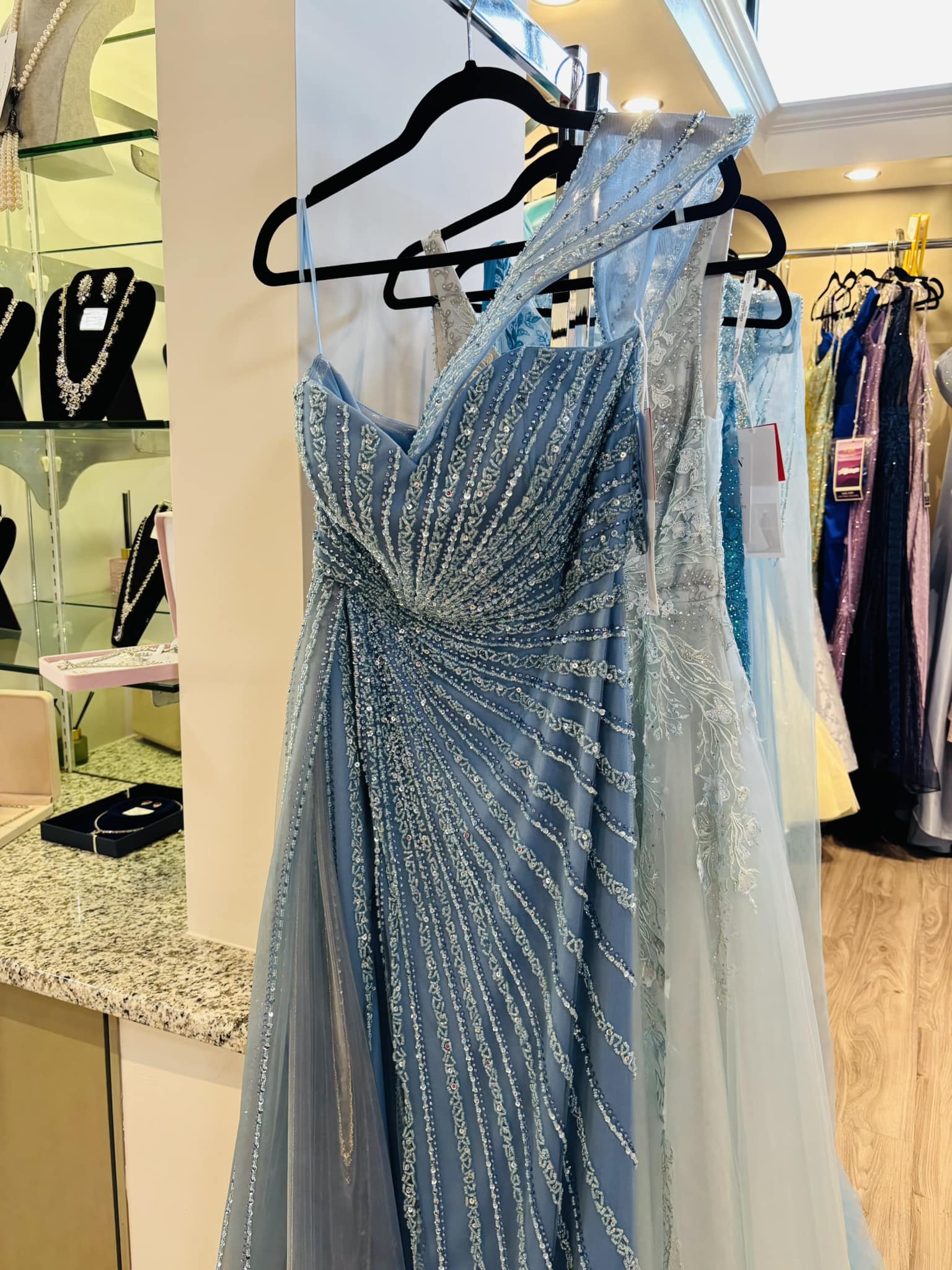 #010  Couture Lee 1236