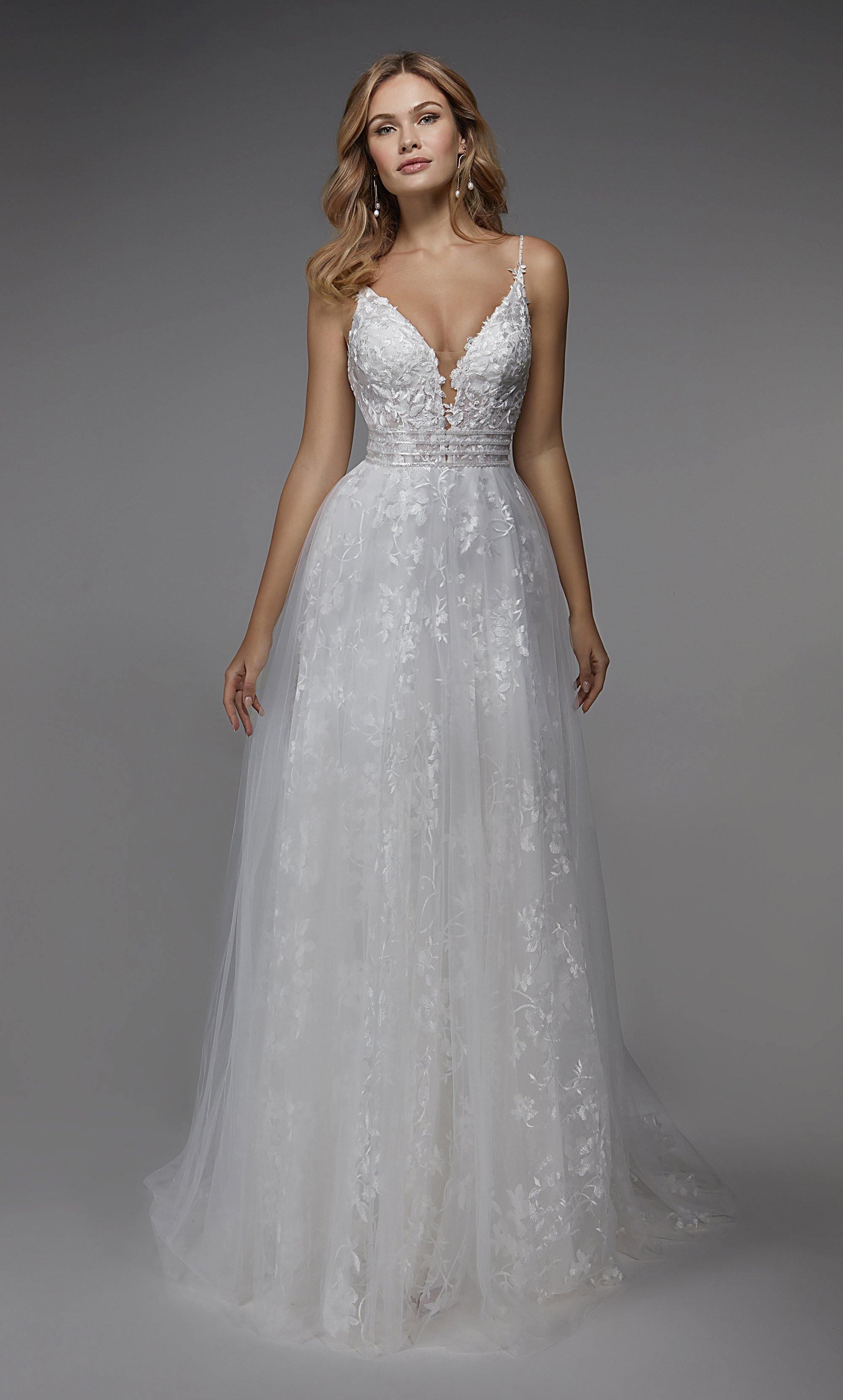 Plunging Neckline ALICEPARIS 7036