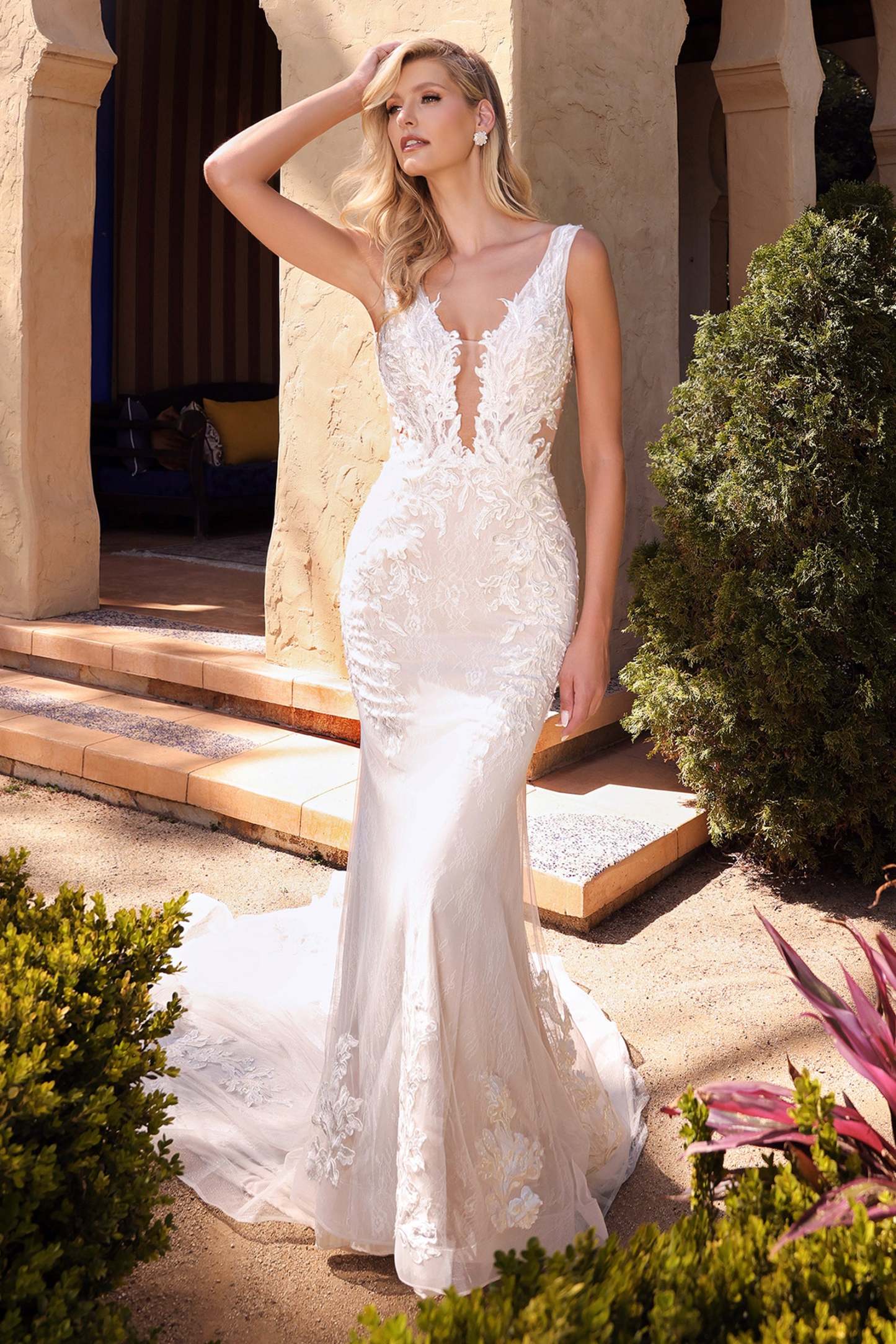 Fitted Mermaid V-Neck Lace Wedding Gown #A1072W