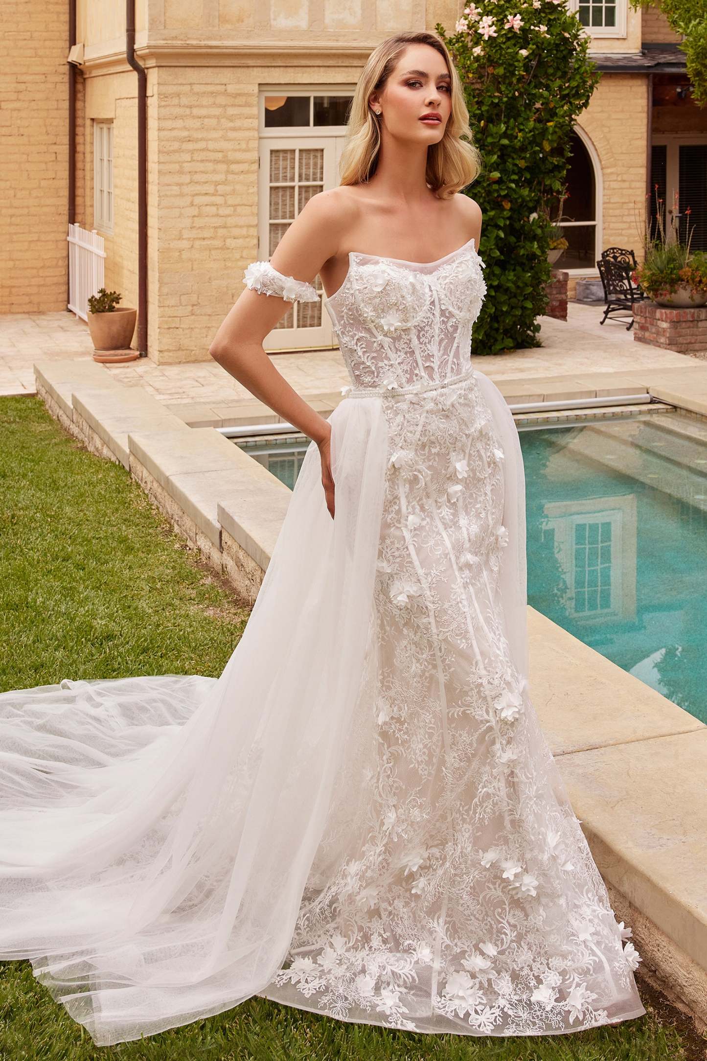 Romantic Fit & Flare Strapless Floral Appliques Wedding Dress #CD861W