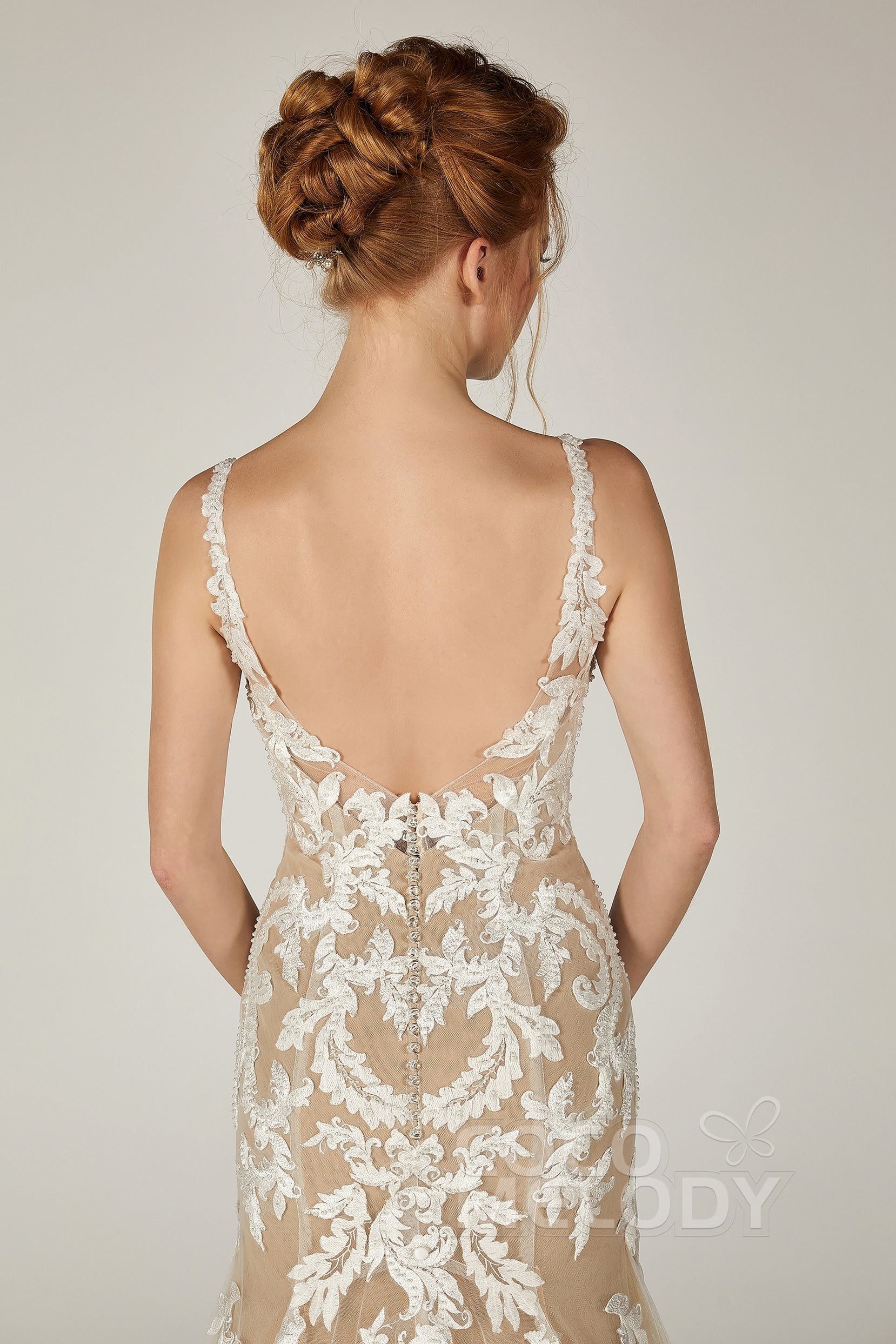 Trumpet-Mermaid Court Train Tulle Wedding Dress