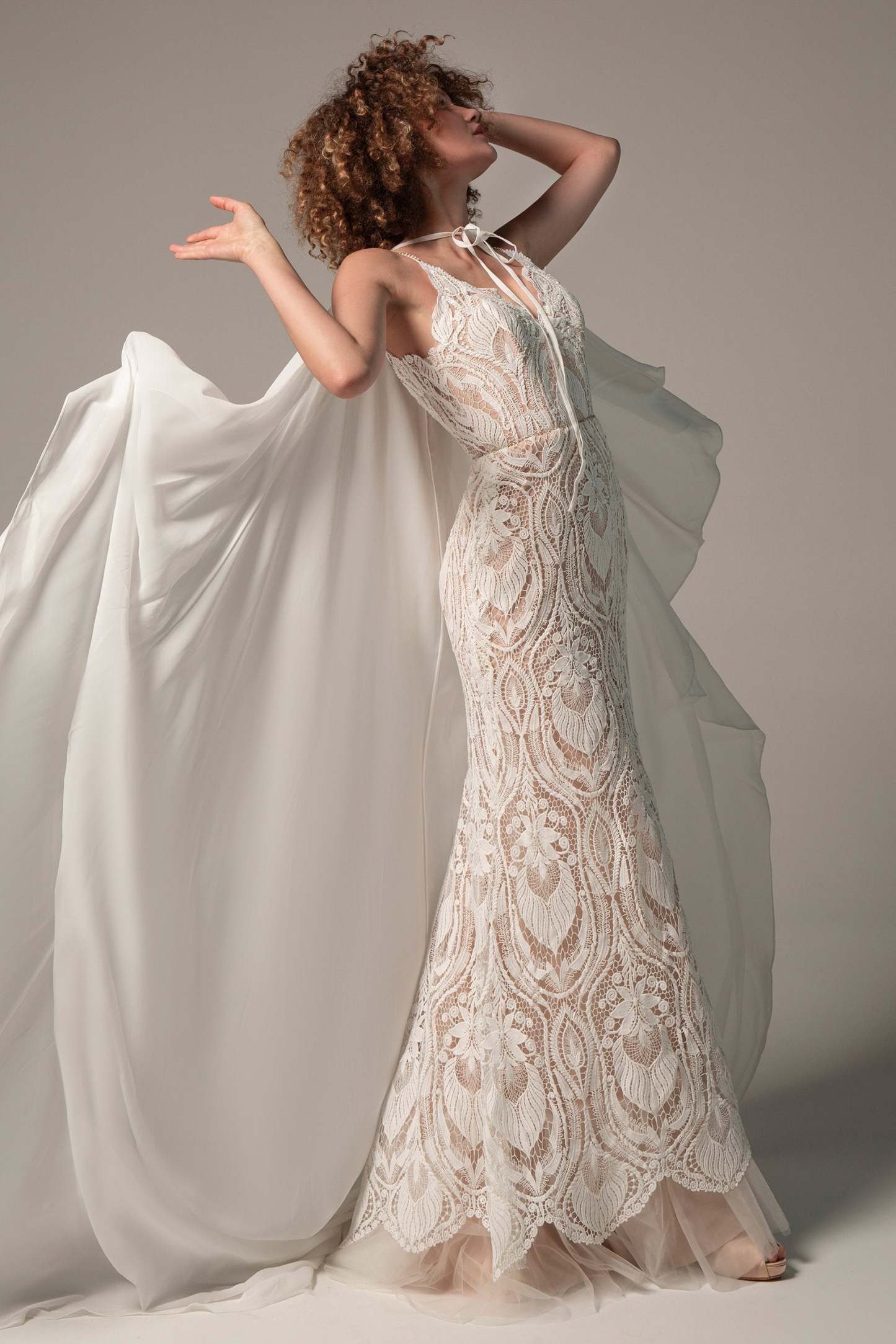 Trumpet Sweep-Brush Train Chiffon Lace Wedding Dress