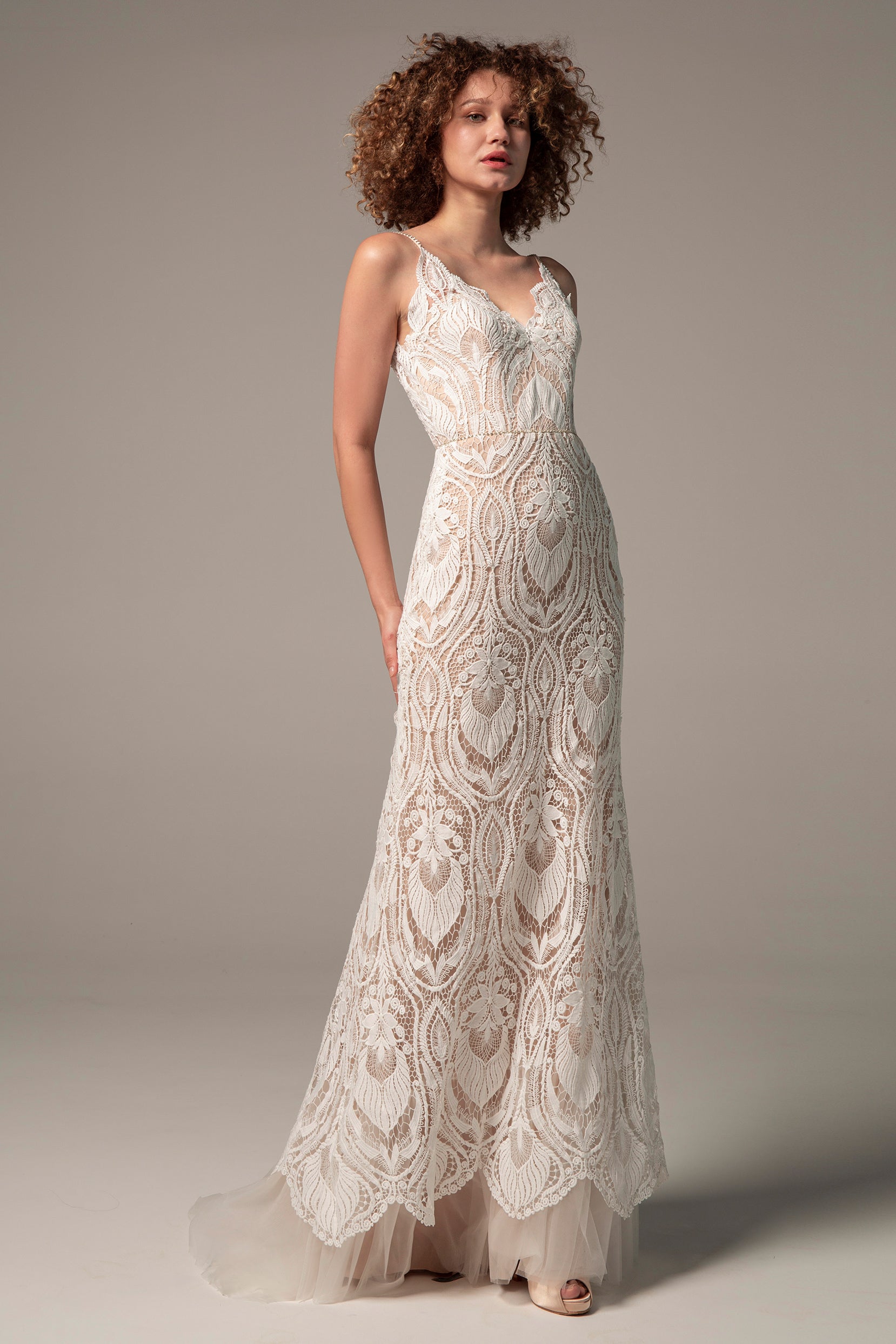 Trumpet Sweep-Brush Train Chiffon Lace Wedding Dress