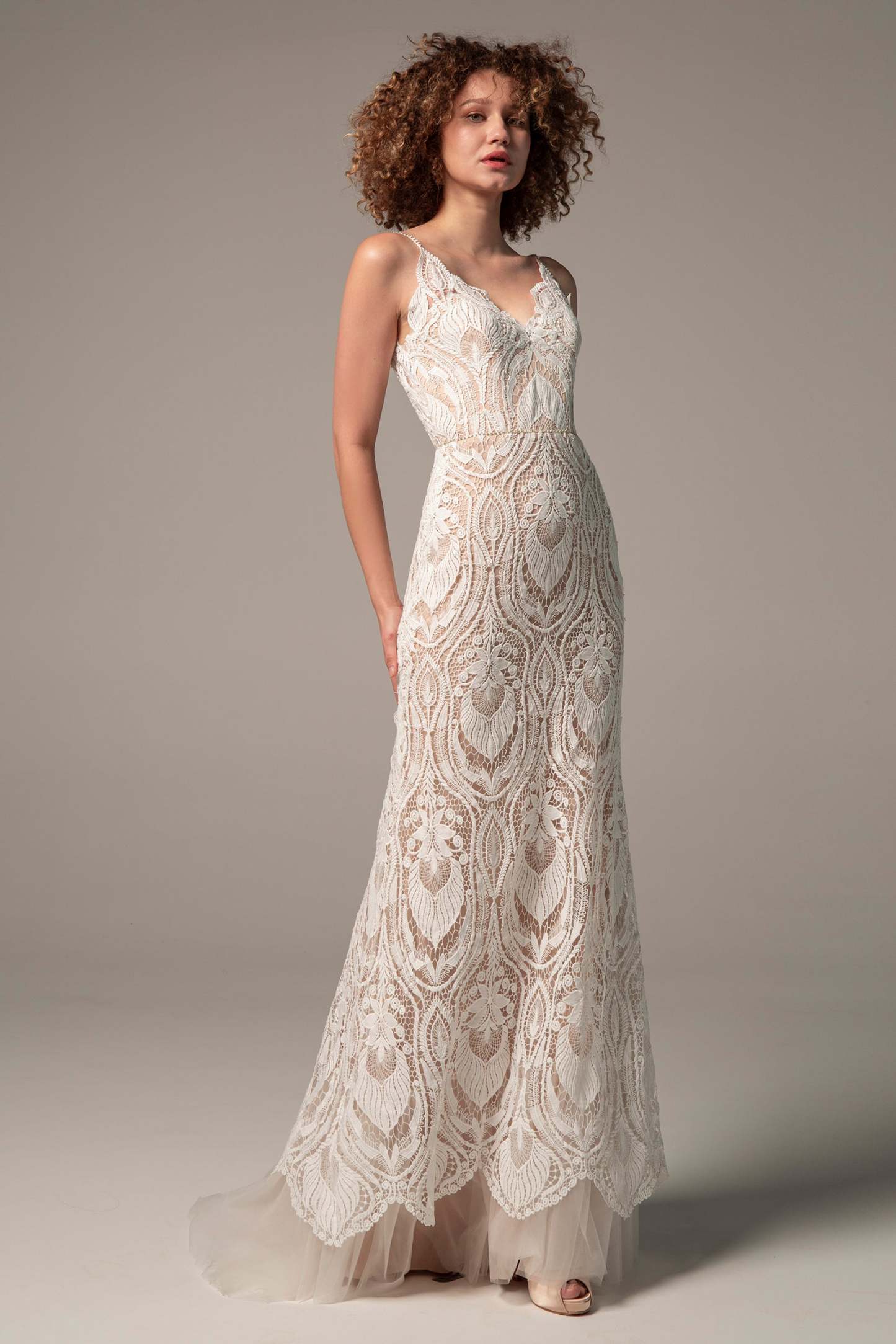 Trumpet Sweep-Brush Train Chiffon Lace Wedding Dress