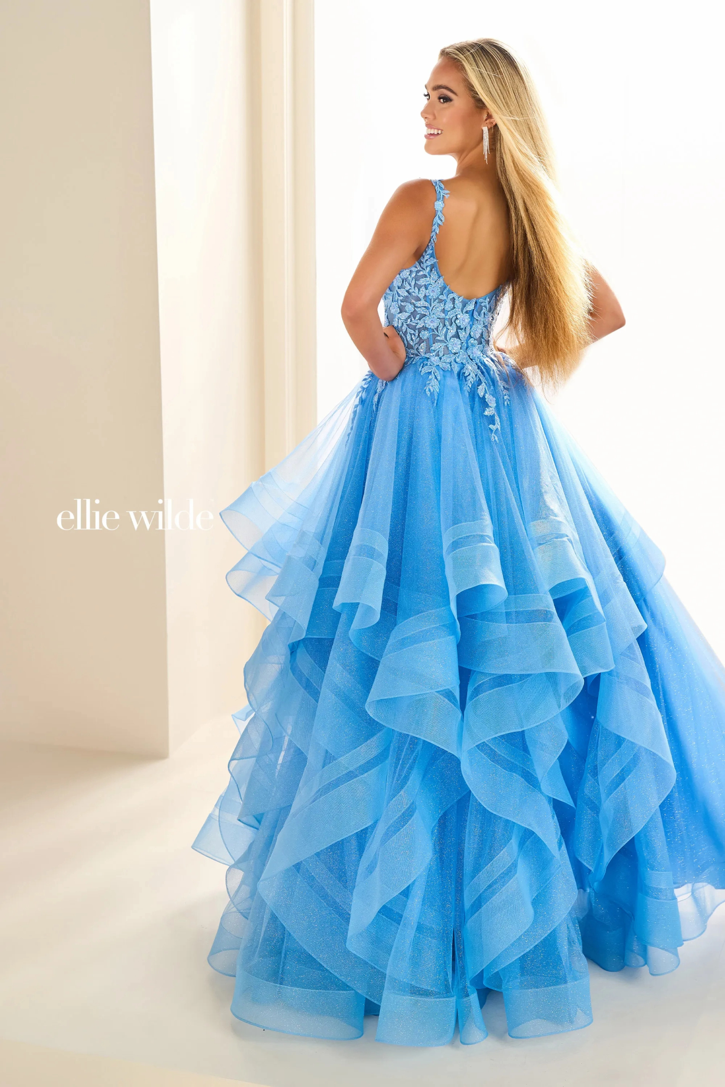 Ball Gown Sweetheart Lace Appliques Sequin Prom Dress #EW36035