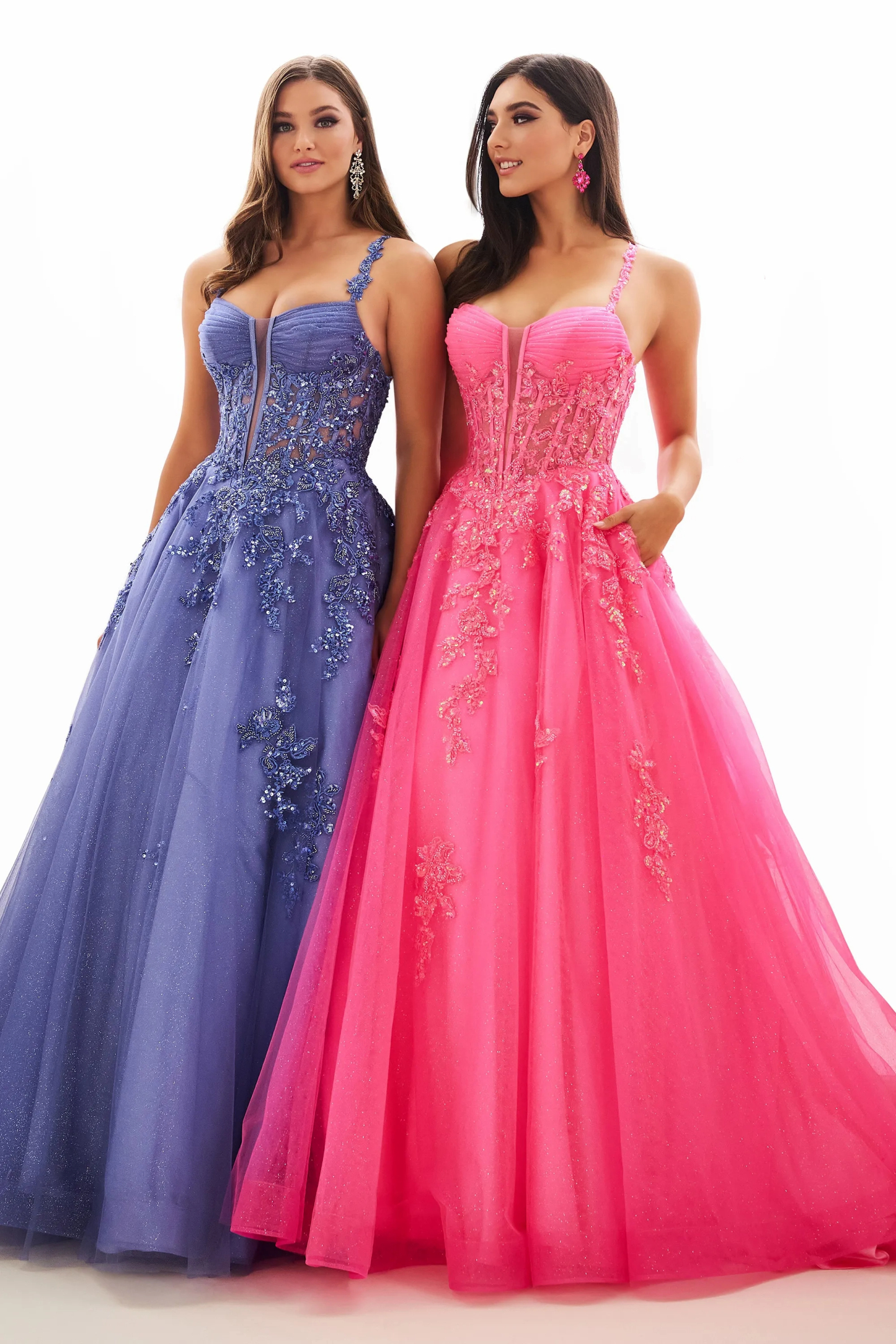 Ball Gown Sweetheart Sleeveless Lace Appliques Prom Dress With Pockets #Ellie Wilde 36202