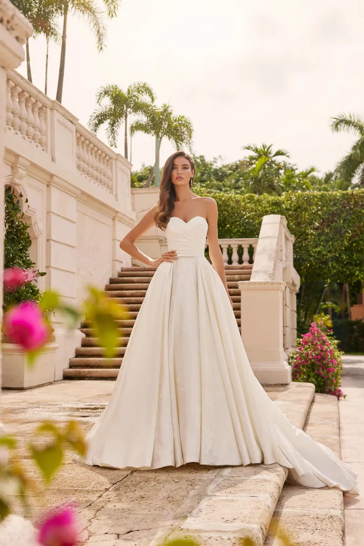 MARTIN THORNBURG MT3231 Ball Gown Sweetheart Strapless Crinoline Wedding Dress