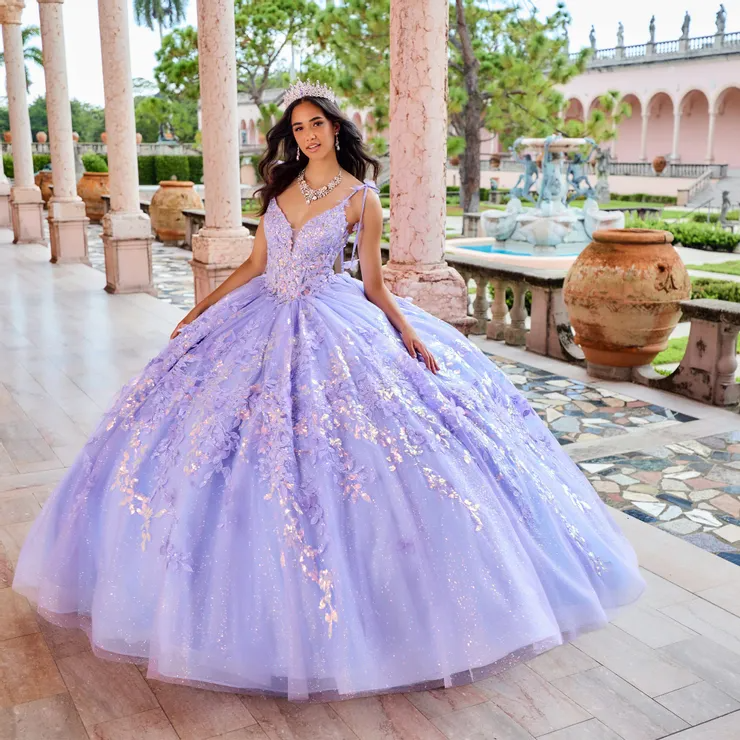 Sparkling Plunging V-Neck Sequins Delicate Lace Applique Quinceanera D