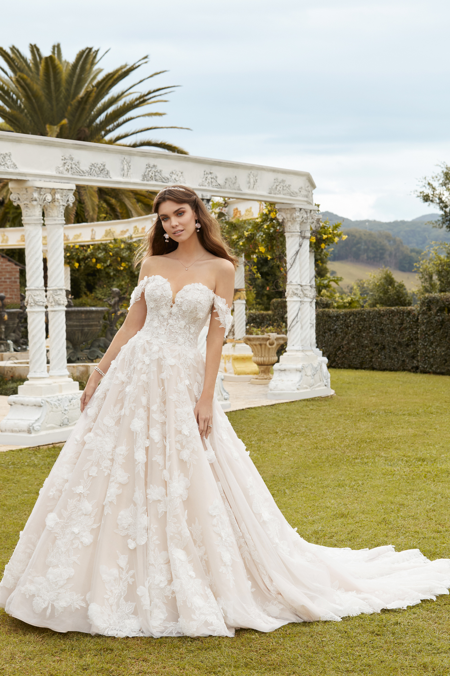 Opulent A-Line Wedding Dress With Floral Lace INGRID | STYLE ST1222