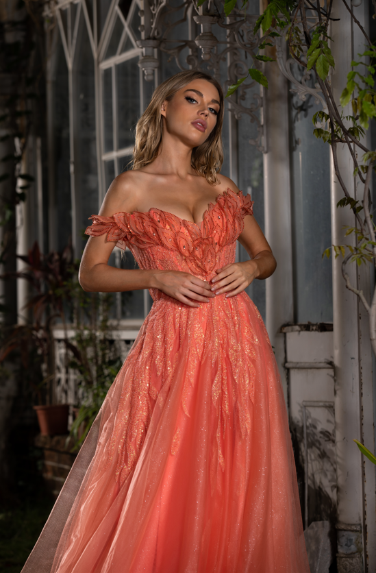 Rent Couture Lee hm058