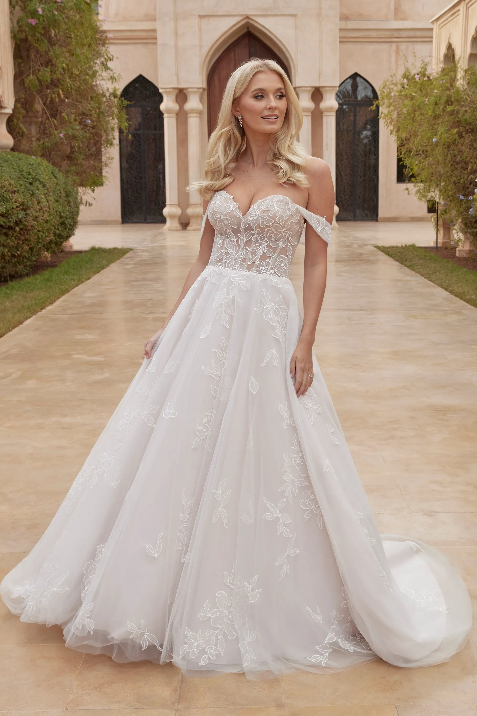 Ball Gown Sweetheart Off the Shoulder Organza Tulle Wedding Dress 44435