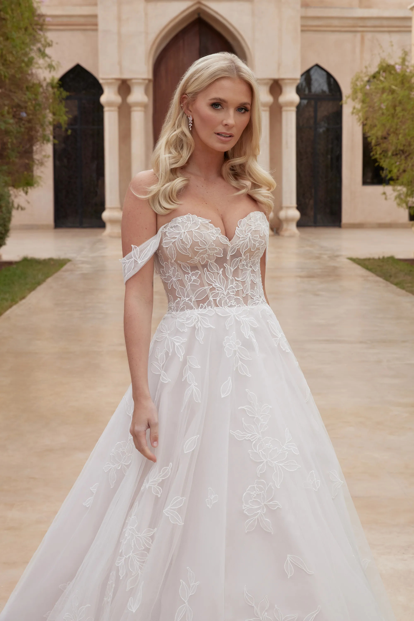Ball Gown Sweetheart Off the Shoulder Organza Tulle Wedding Dress 44435