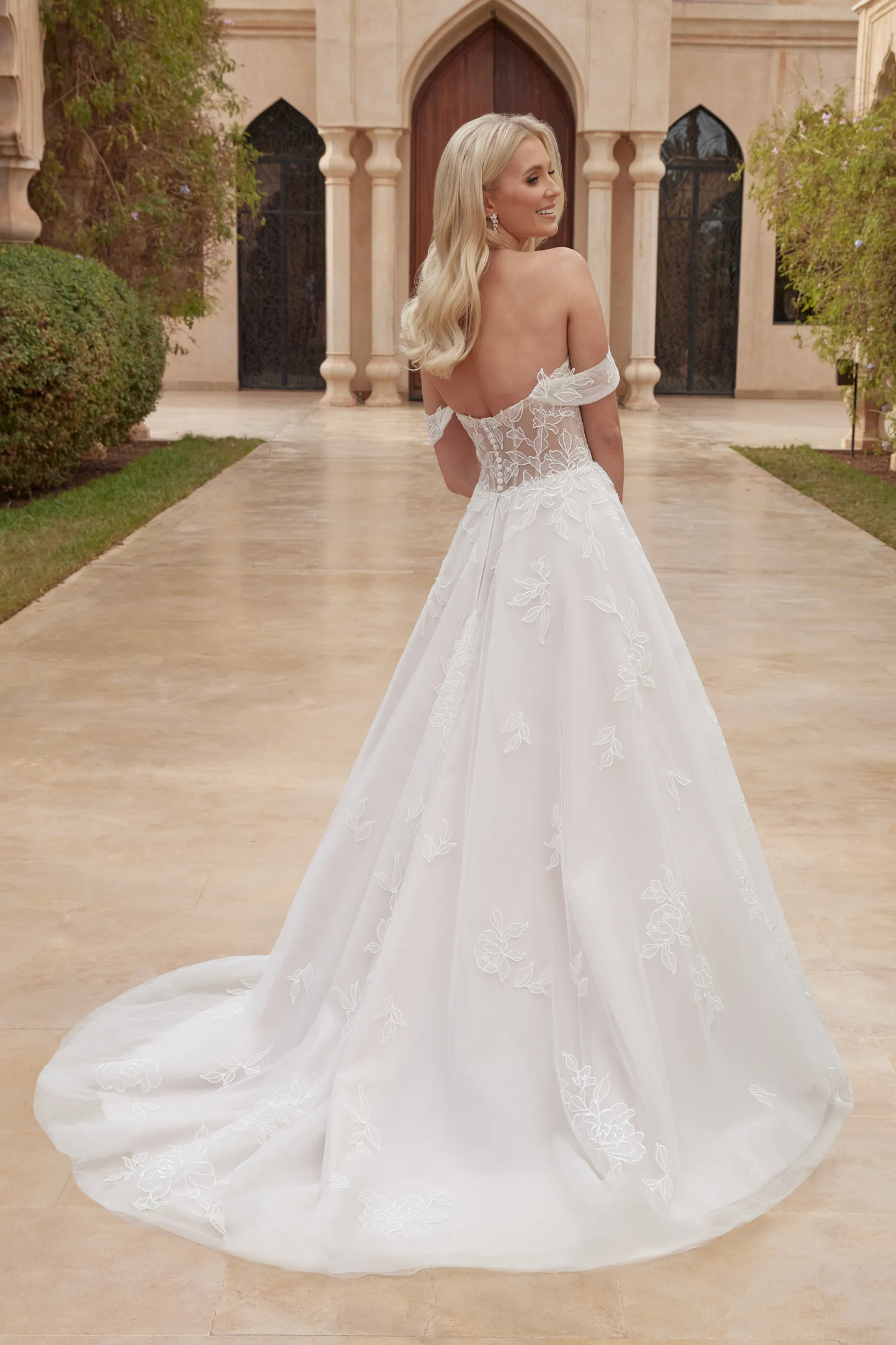 Ball Gown Sweetheart Off the Shoulder Organza Tulle Wedding Dress 44435