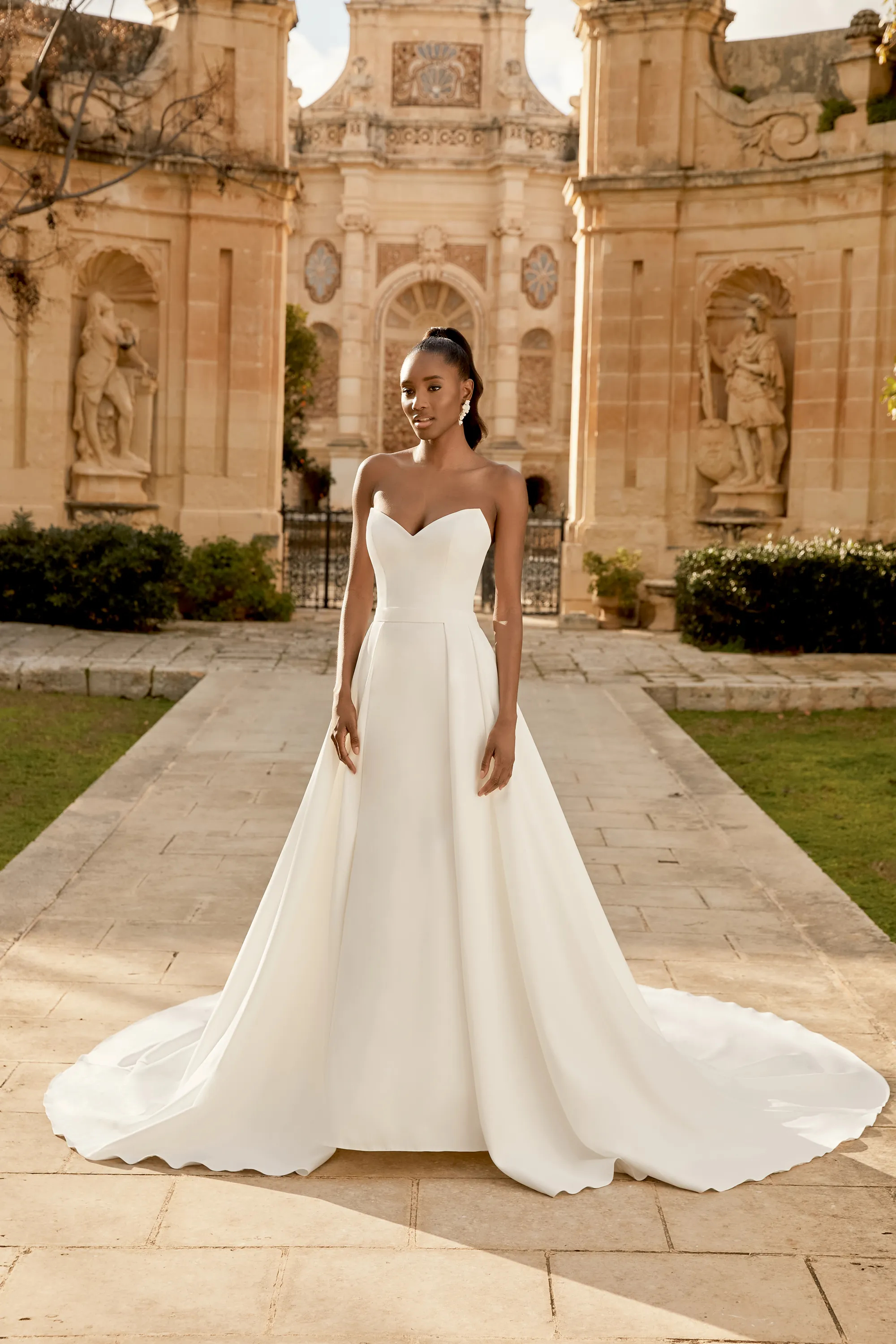 Graceful Mermaid Sweetheart Satin Chapel Wedding Dress 44496