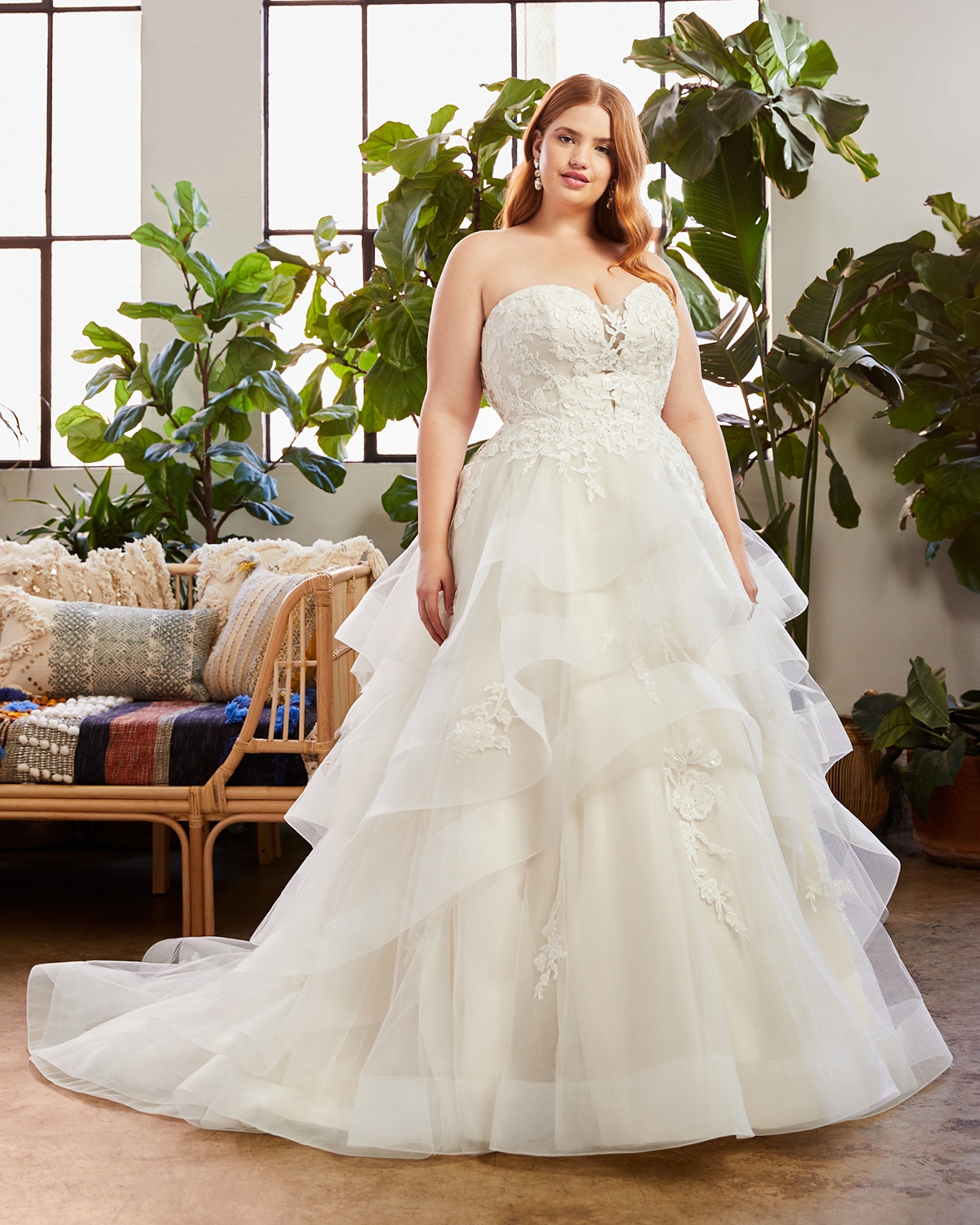 Subtly Layers Upon Layers Strapless Sweetheart Floral Lace Wedding Dress #BL323