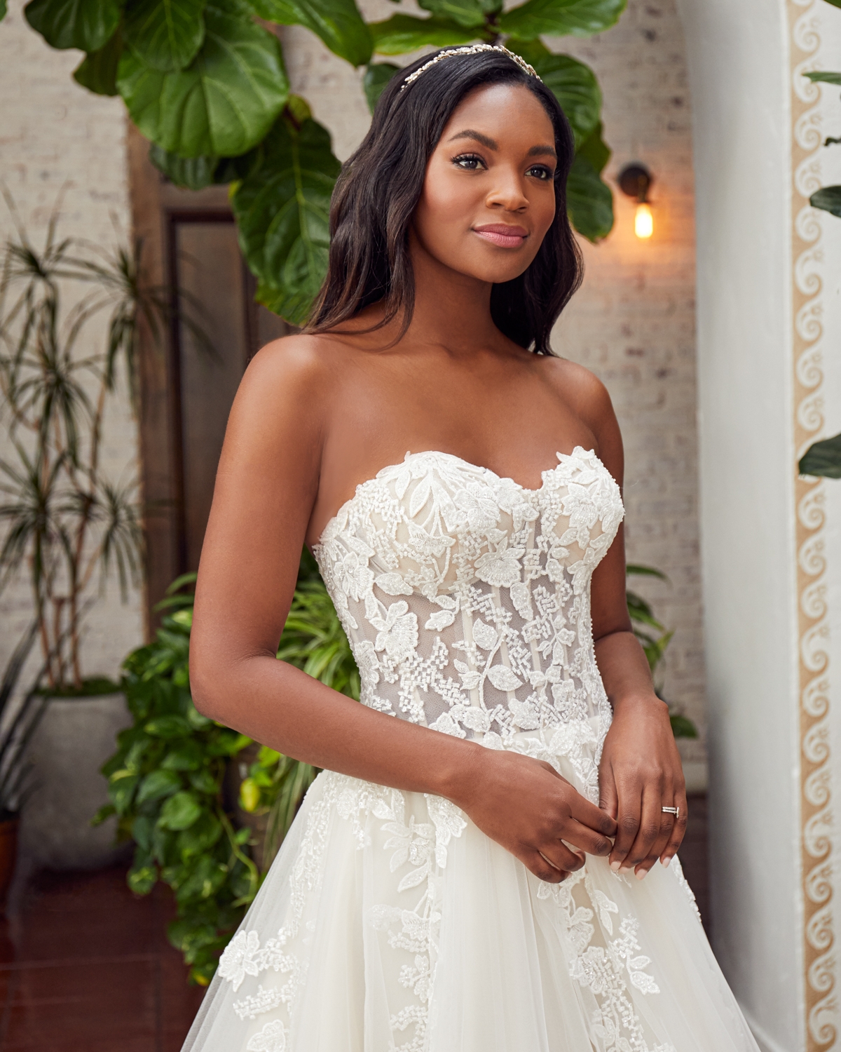 Boho A-Line Strapless Sweetheart Floral Lace Appliques Wedding Dress #BL352