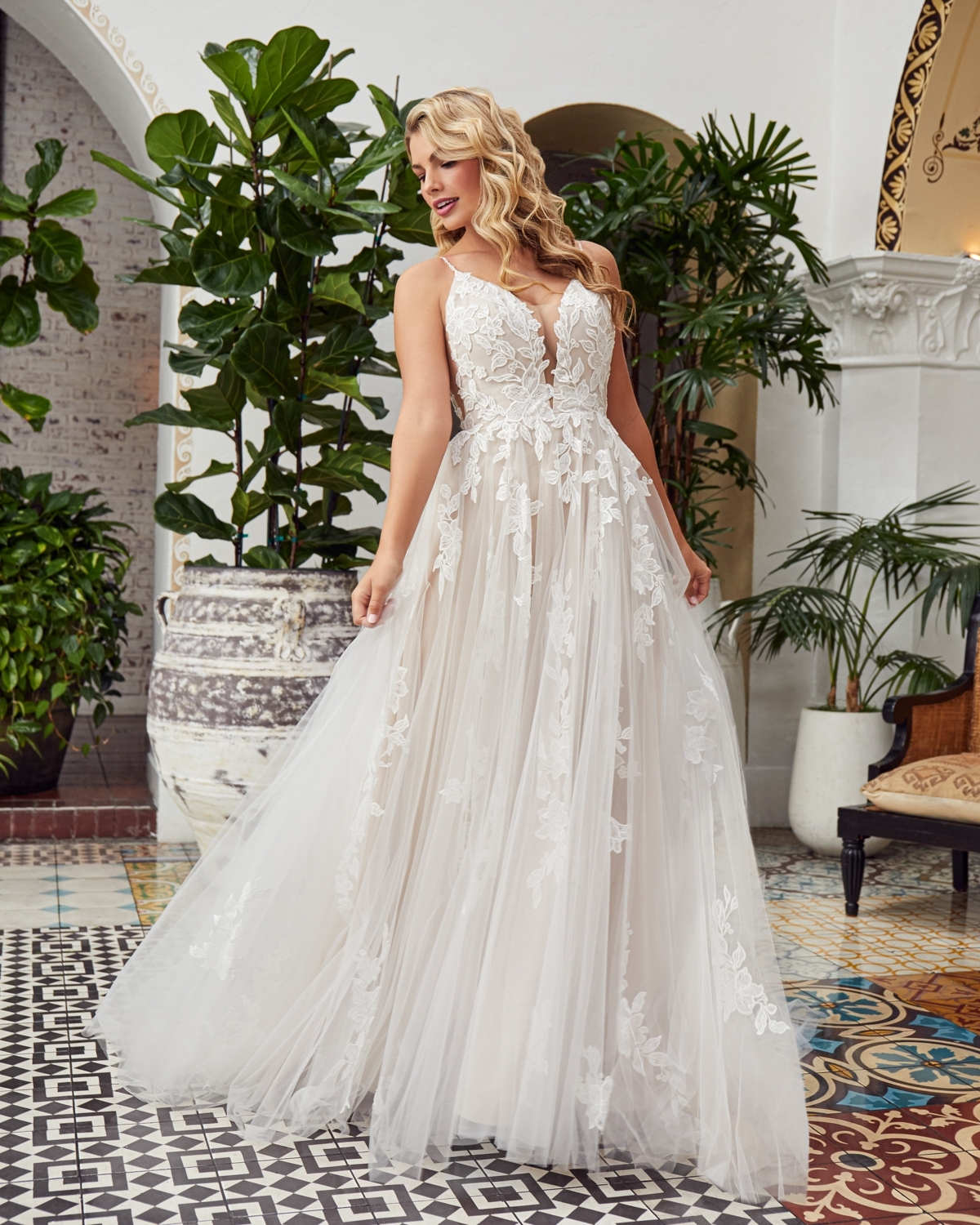 A-Line Plunging V-Neck Spaghetti Straps Lace Appliques Wedding Dress #BL354