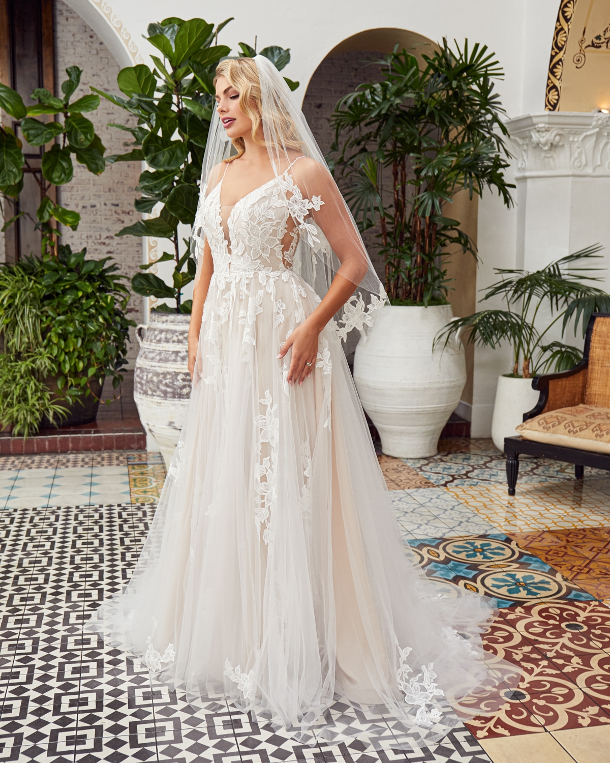 A-Line Plunging V-Neck Spaghetti Straps Lace Appliques Wedding Dress #BL354
