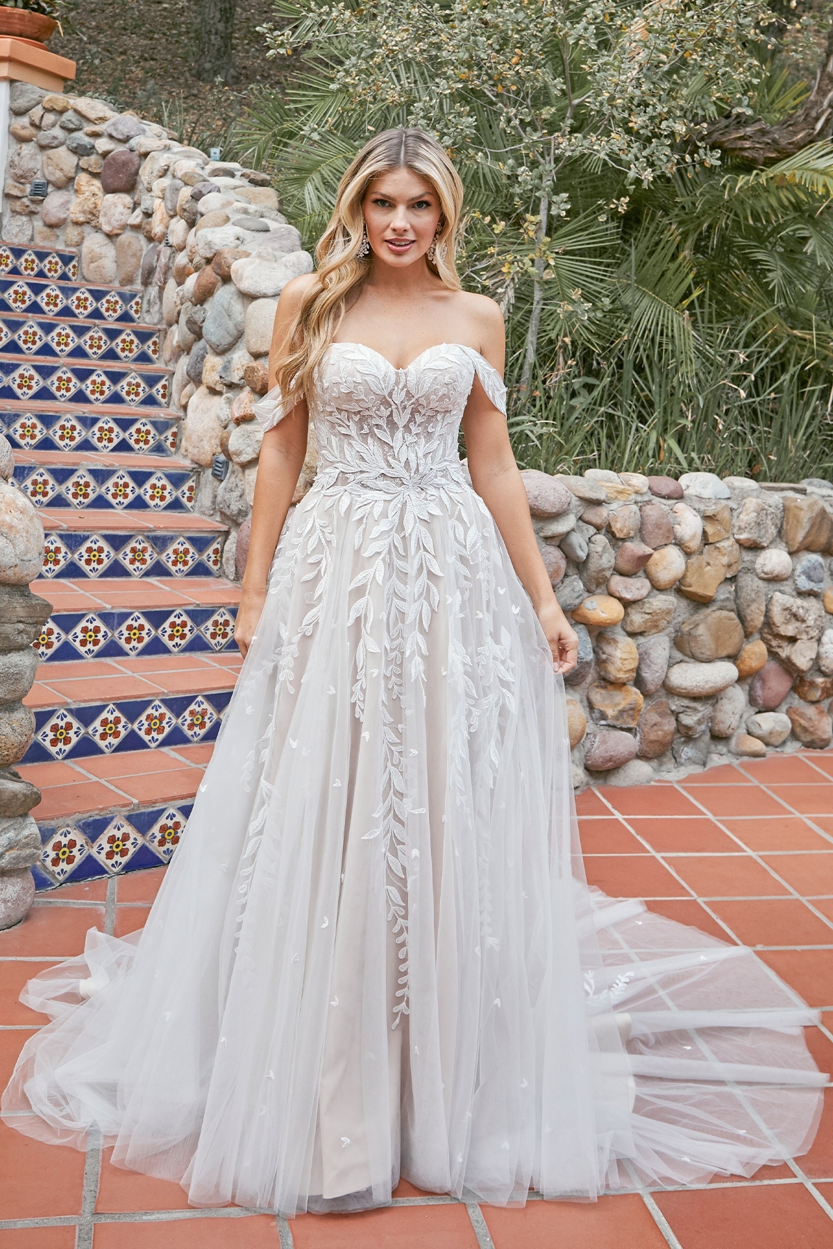 Modern Boho A-Line Strapless Sweetheart Floral Lace Wedding Dress #BL360