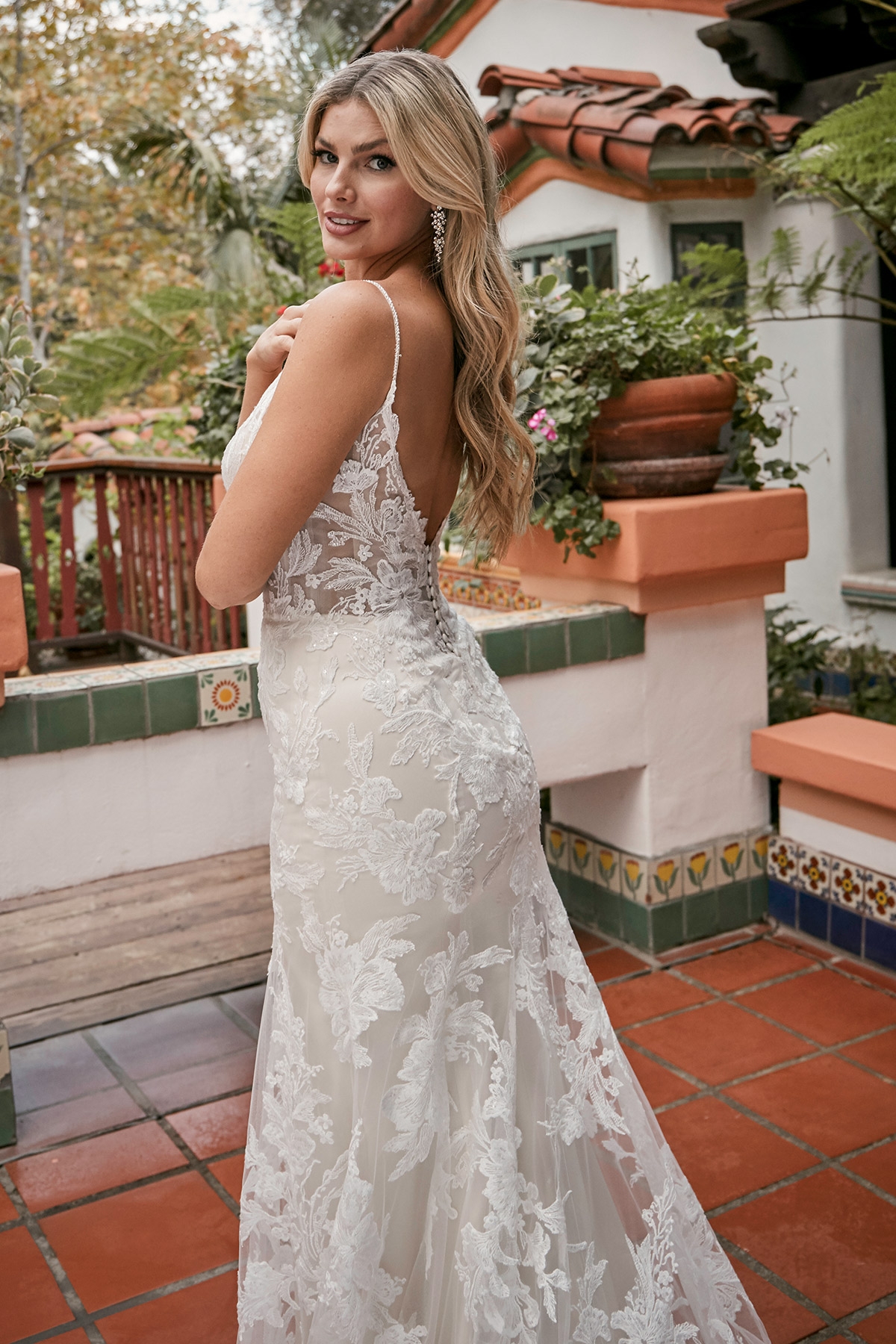 Alluring Fit And Flare Plunging V-Neck Floral Lace Wedding Dress #BL370