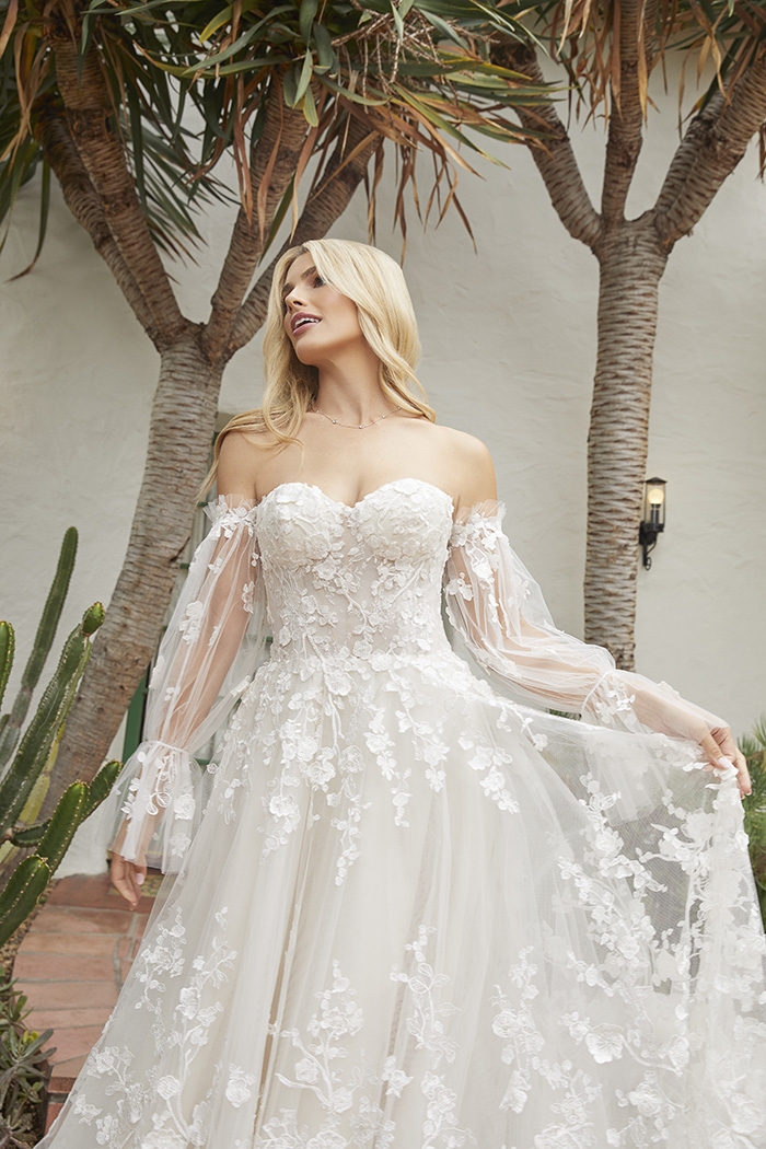 A-Line Strapless Sweetheart Lace Appliques Wedding Dresss #BL380