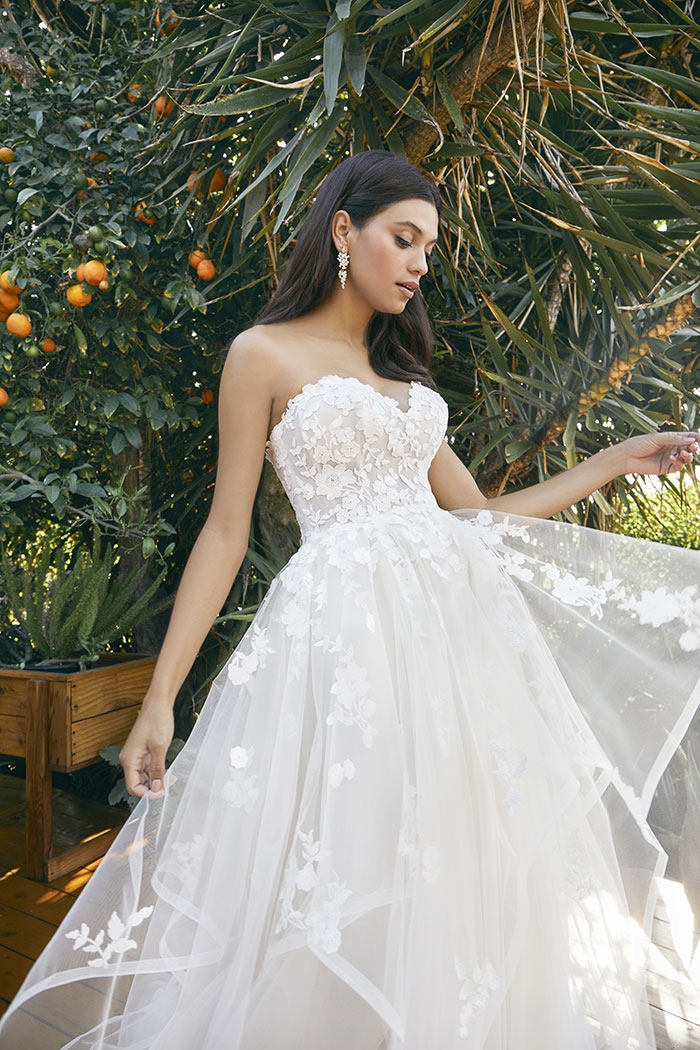 A-Line Sweetheart Strapless Sequins Floral Lace Wedding Dress #BL391
