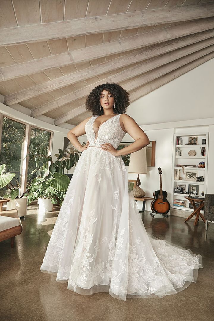 A-Line Plunging V-Neck Wedding Dress Floral Overlace With Sequins