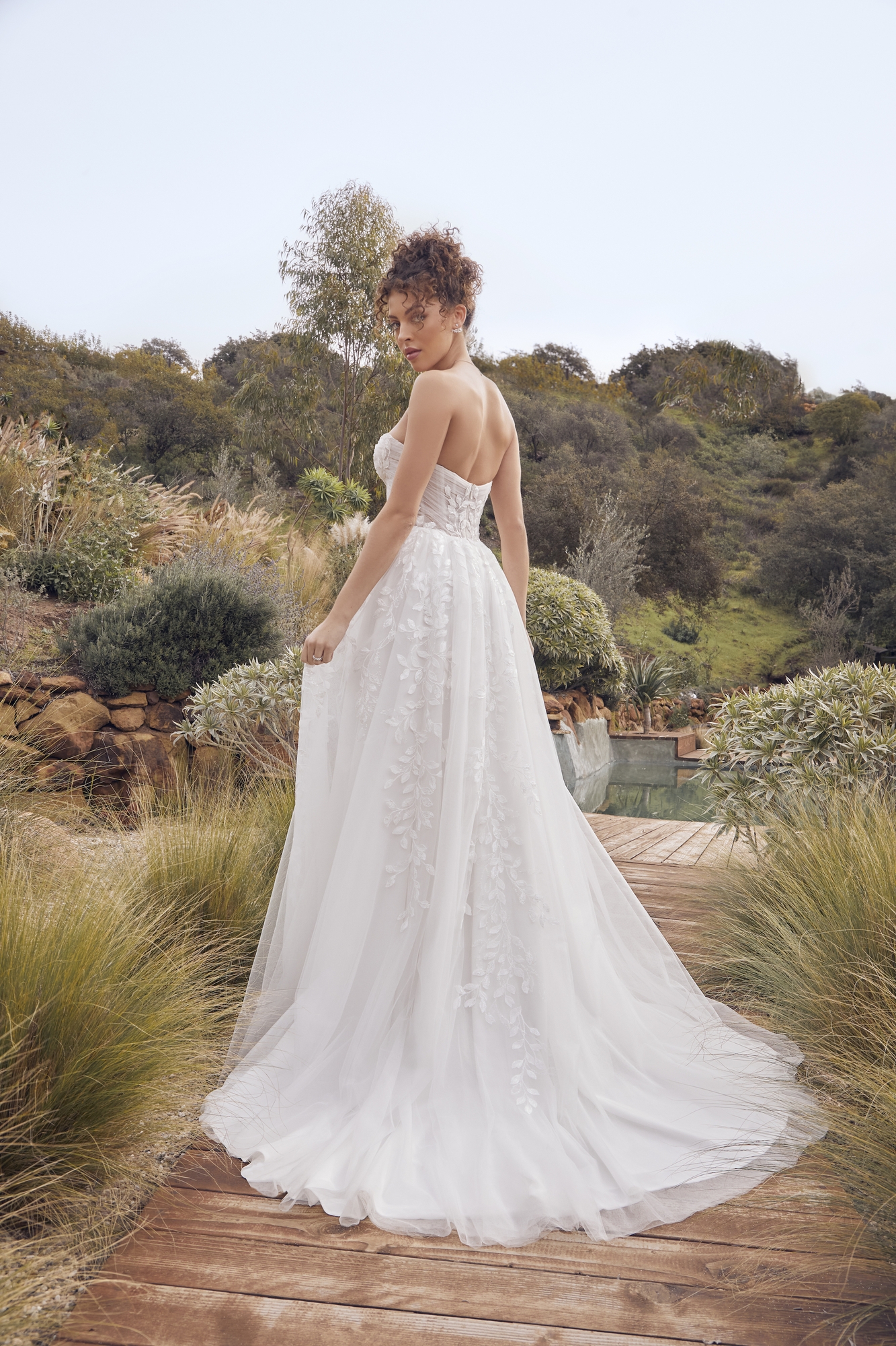 Elegance  A-Line Plunge V-neck Wedding Dress #BL415